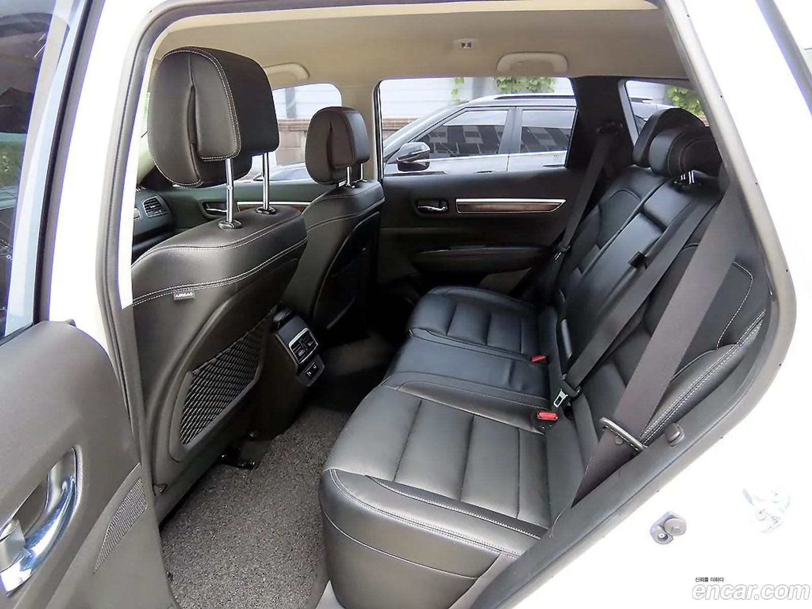 Renault Samsung Qm6 20 Lpe Re Signature 2Wd 2020 - фотография 2083389