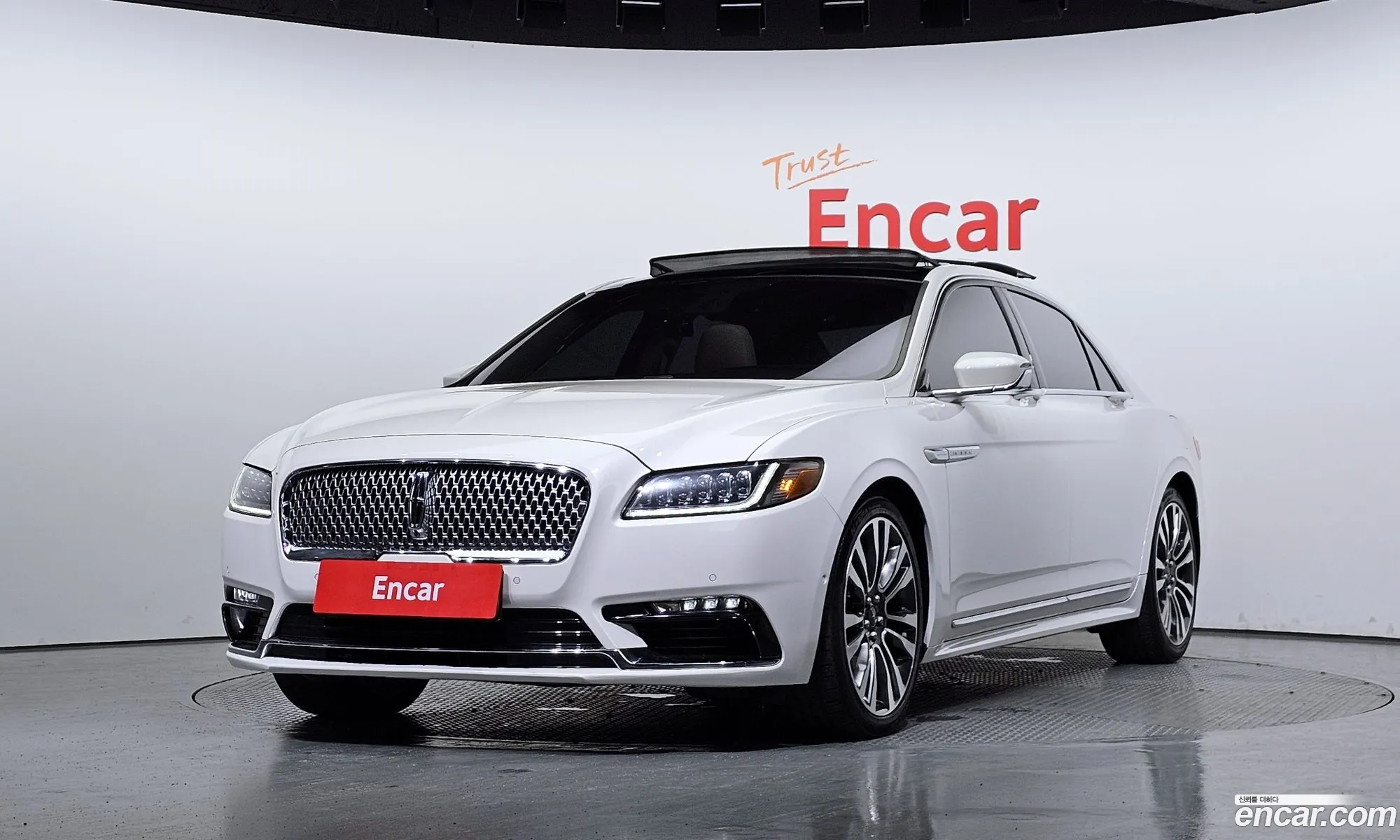Lincoln Continental X 30 Awd 2017 - фотография 4609766