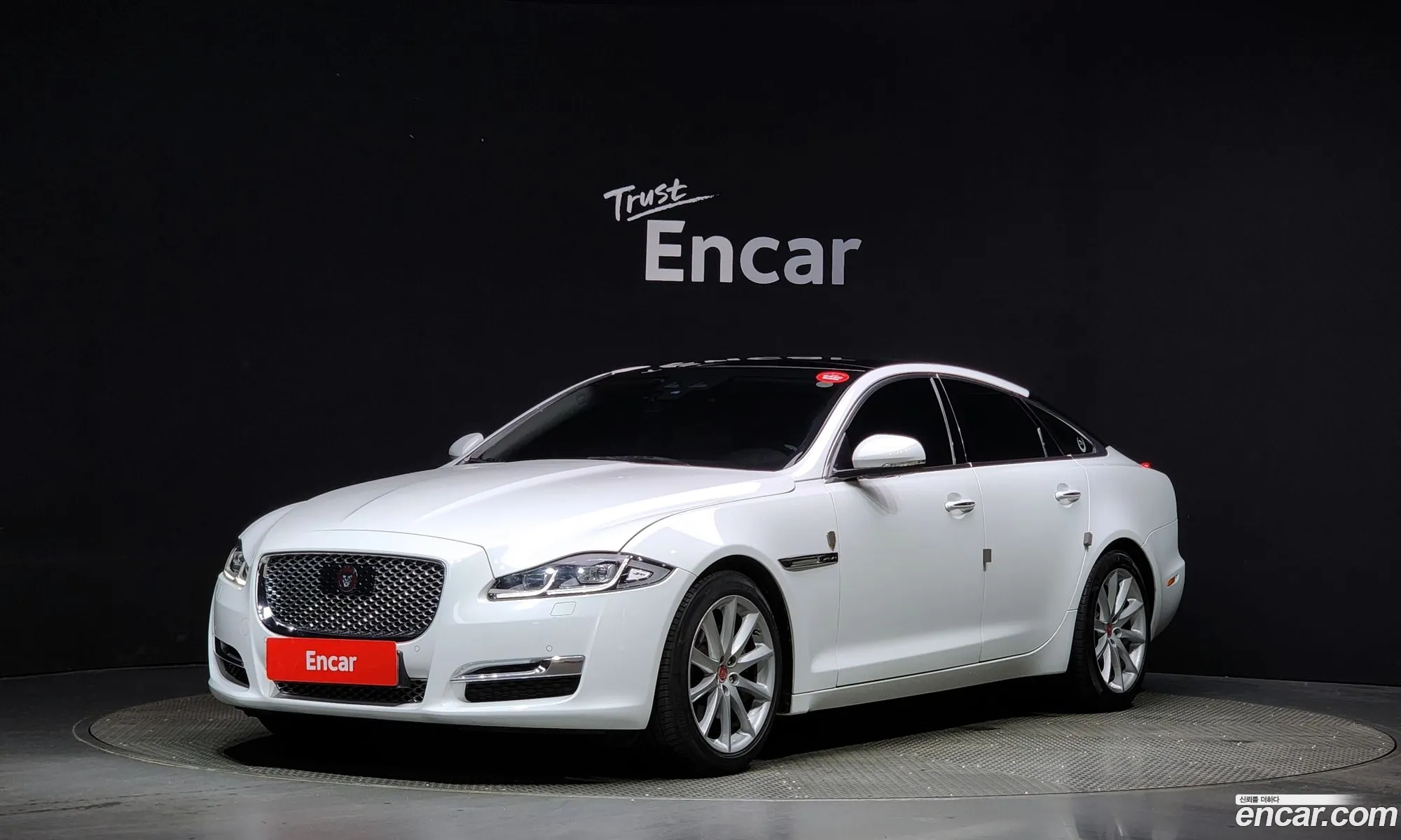 Jaguar Xj Iv X351 30D Premium Luxury Swb 2018 - фотография 4437256