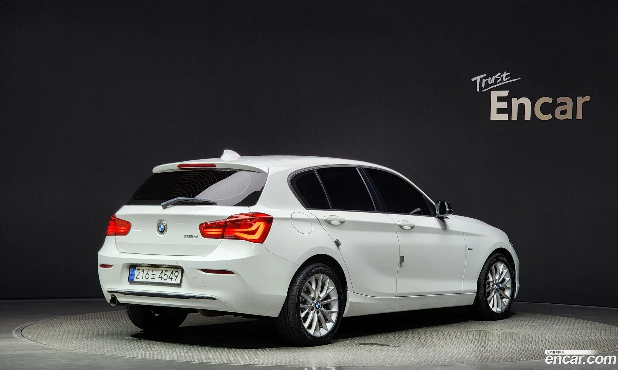 BMW 1Er Ii F20F21 118D Sport 5 Door 2016 - фотография 15474747