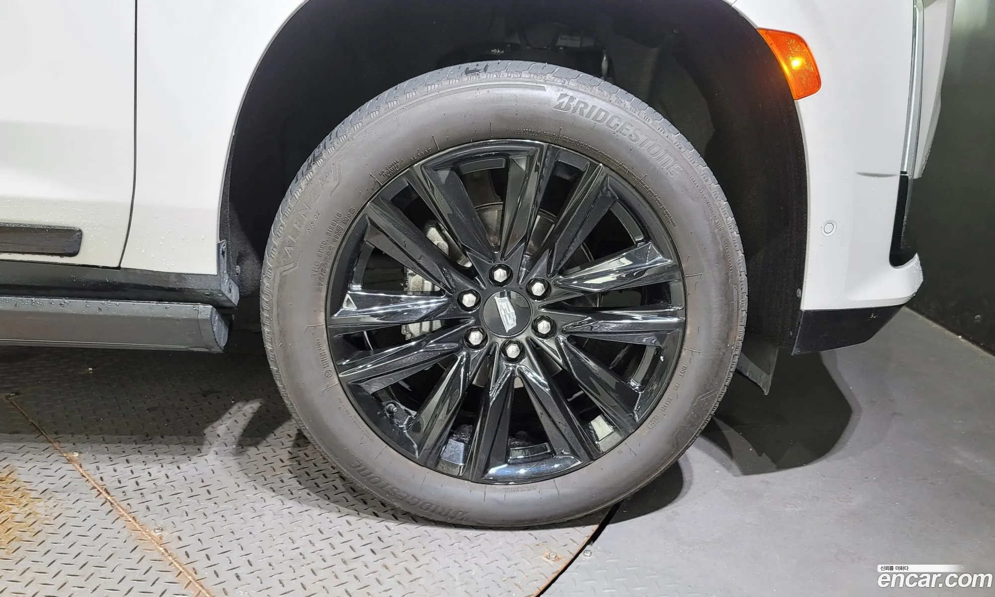 Cadillac Escalade V 62 2021 - фотография 4797122