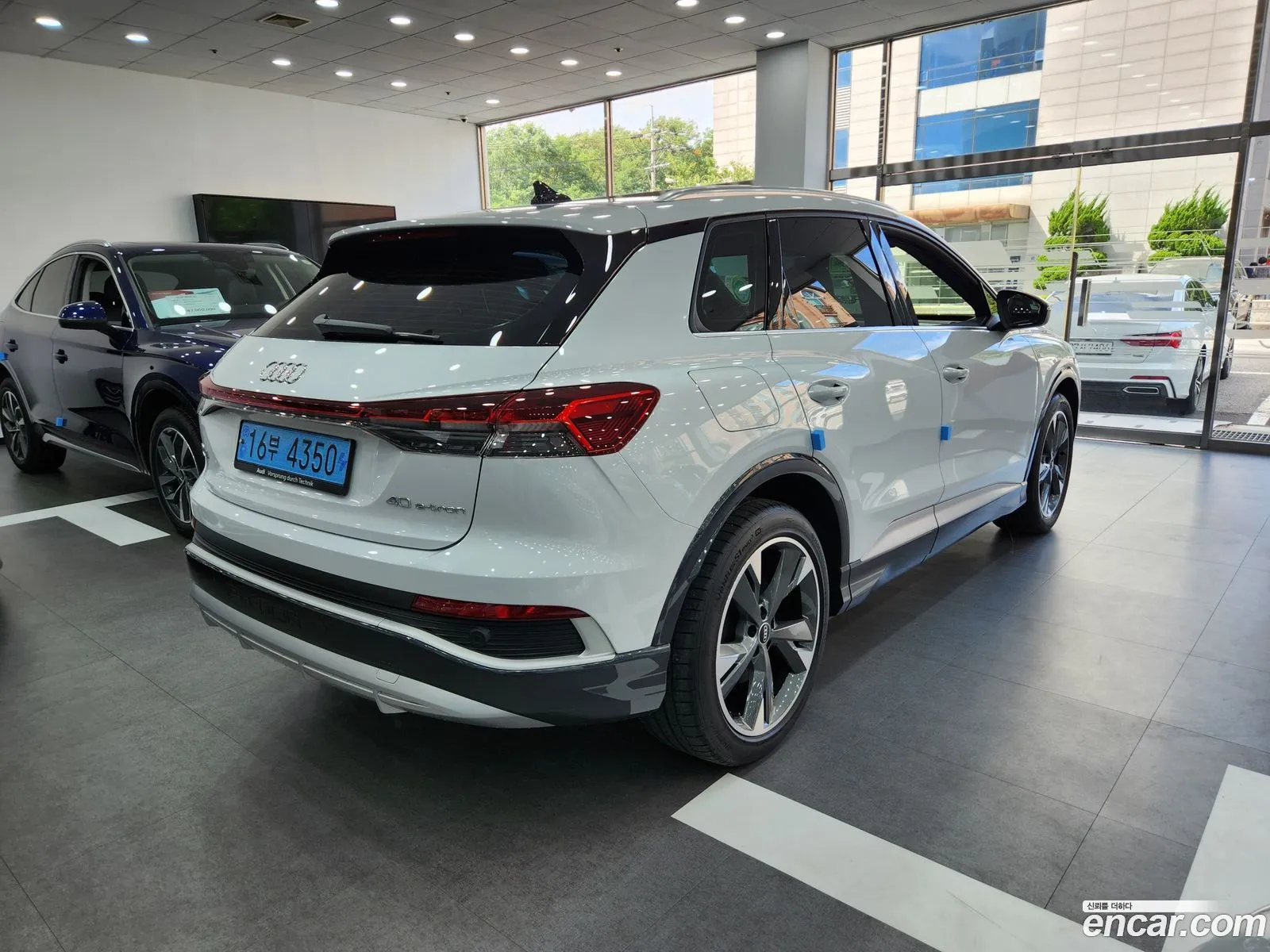 Audi Q4 E-Tron F4 40 Premium - фотография 1562393