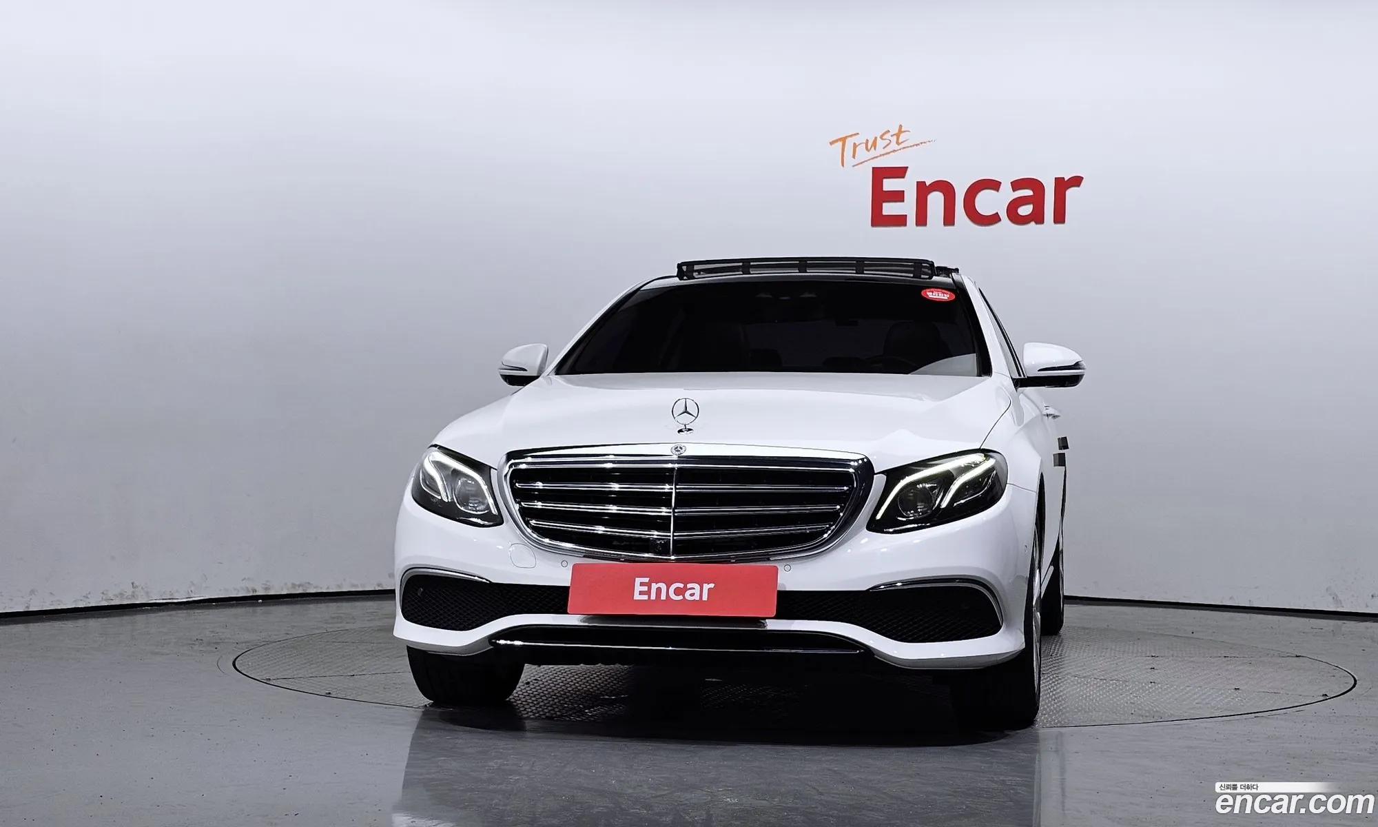 Mercedes-Benz E-Klasse E300 Exclusive 2017 - фотография 18465473