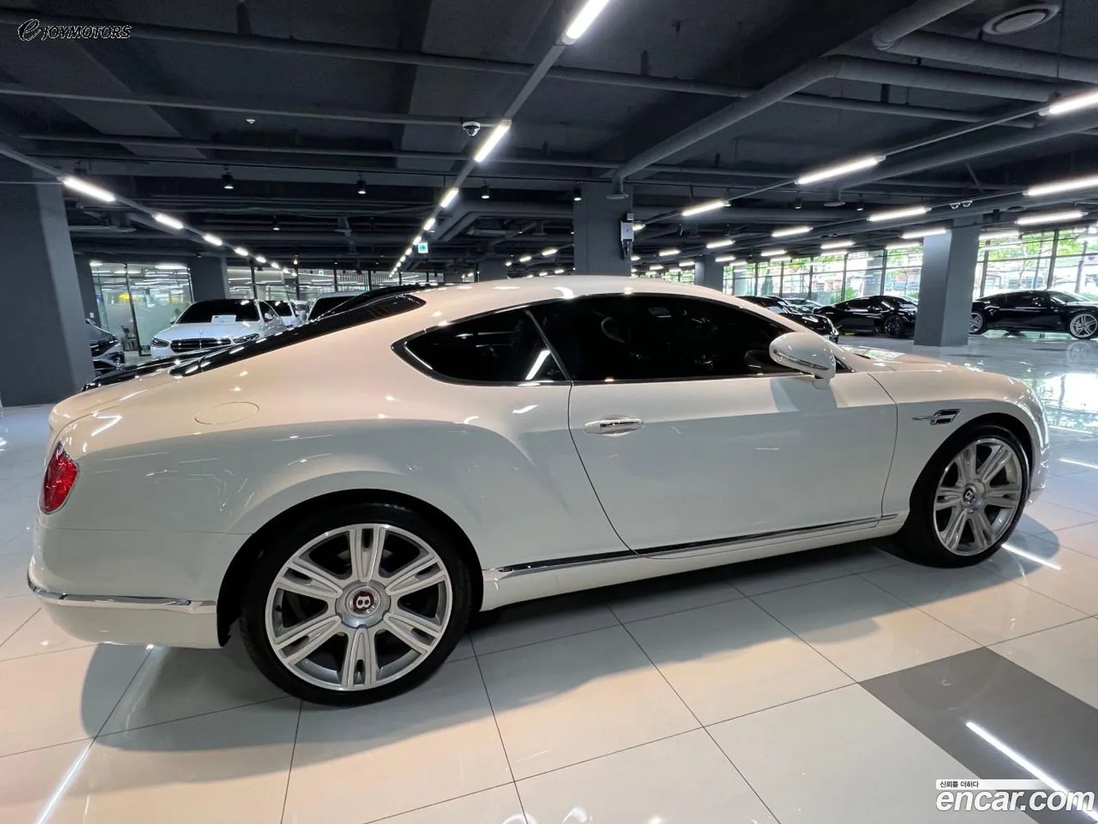 Bentley Continental 40 Gt 2016 - фотография 4451009