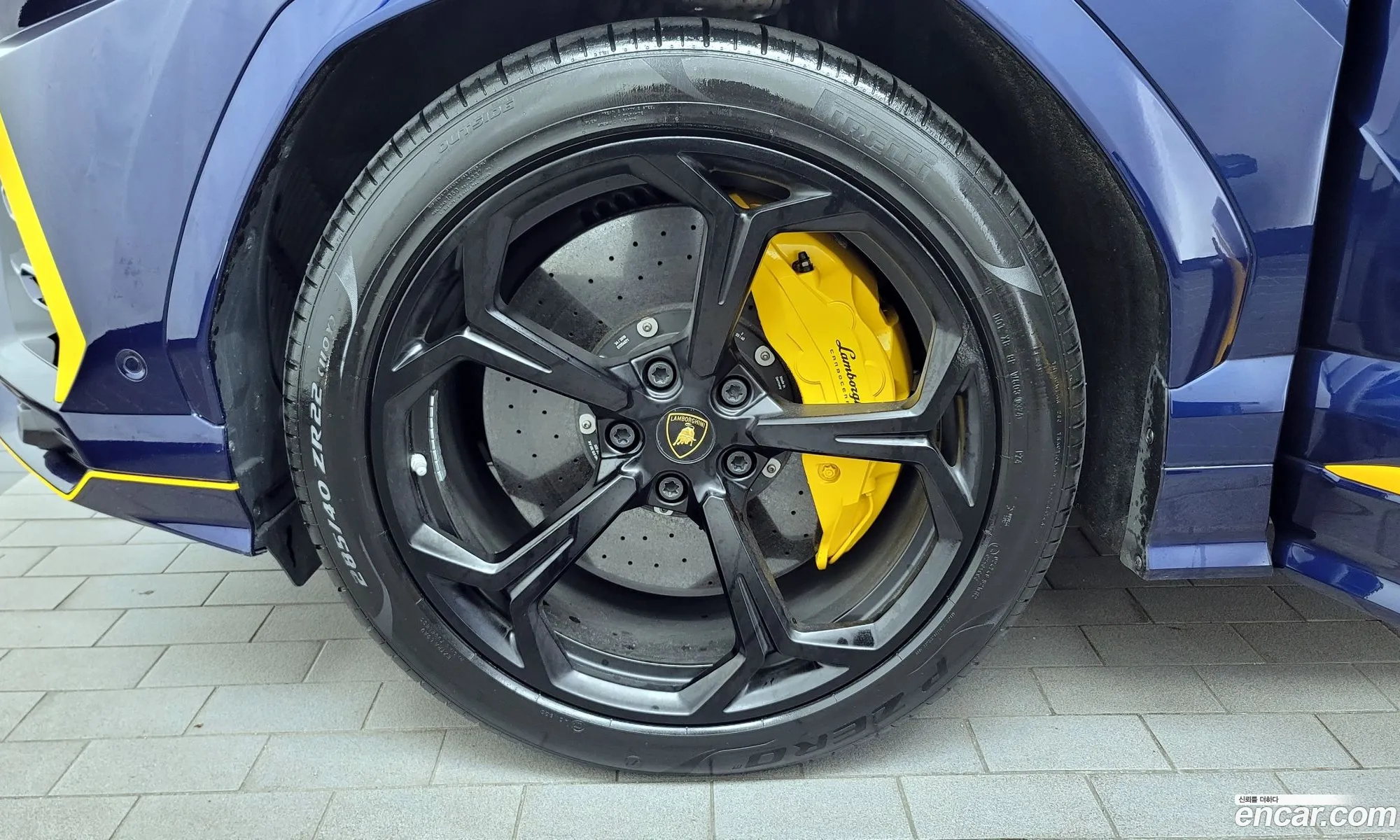 Lamborghini Urus I 40V8 2019 - фотография 3750525
