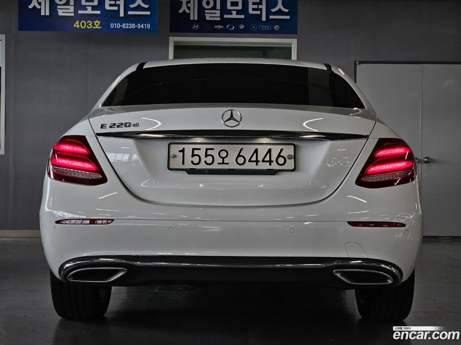 Mercedes-Benz E-Klasse E220D Avant Garde 2017 - фотография 18472411
