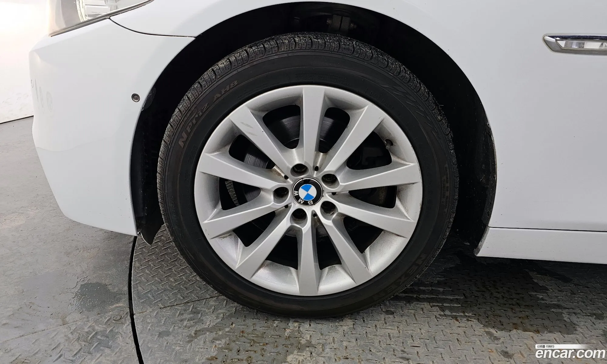 BMW 5Er Vi F10F11F07 528I 2011 - фотография 17884629