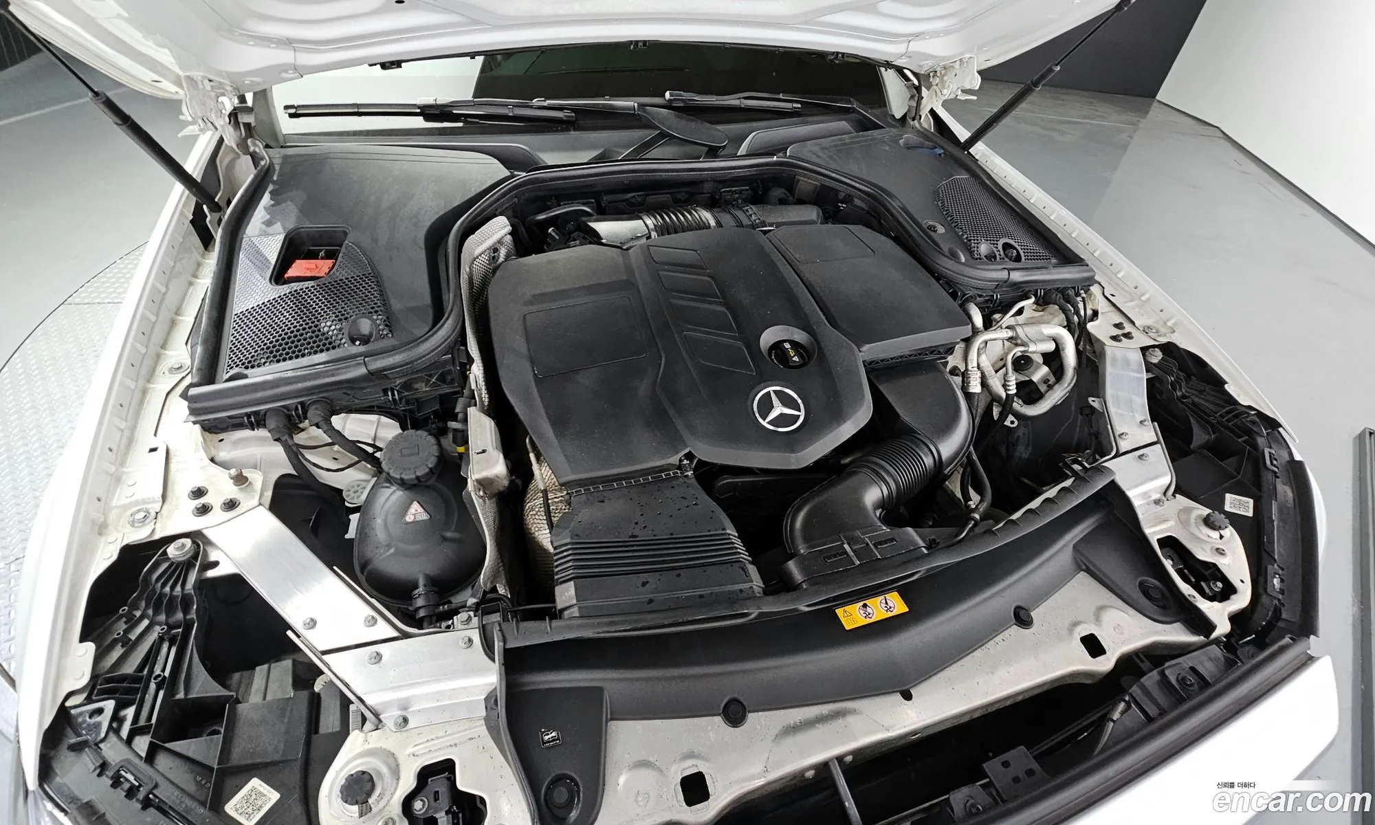 Mercedes-Benz E-Klasse E220D Avant Garde 2017 - фотография 18422406