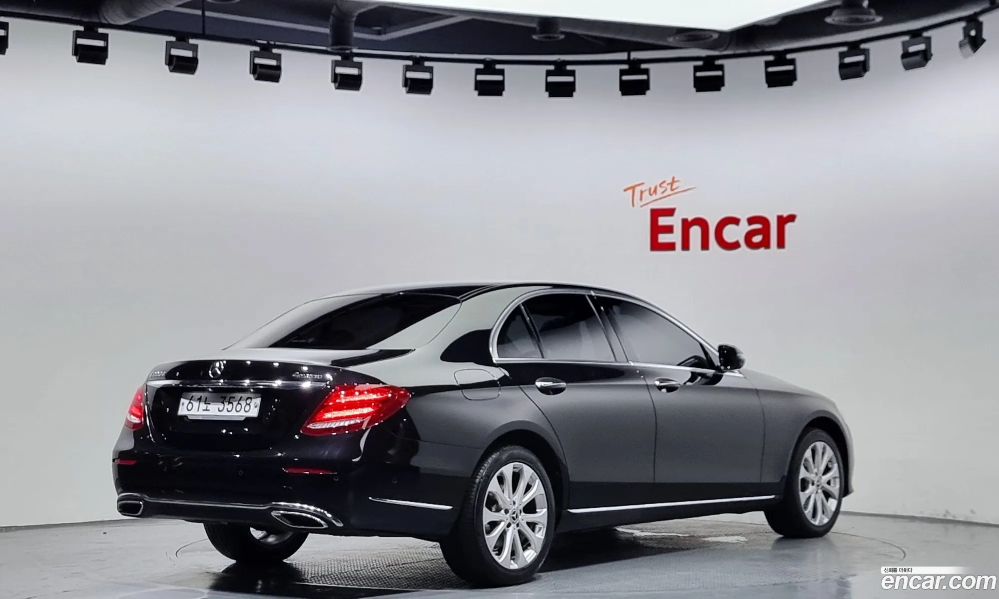 Mercedes-Benz E-Klasse V W213 S213 C238 E220D 4Matic Exclusive 2019 - фотография 18465448