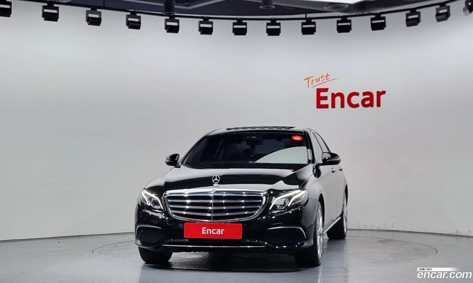 Mercedes-Benz E-Klasse V W213 S213 C238 E220D 4Matic Exclusive 2019 - фотография 18465449