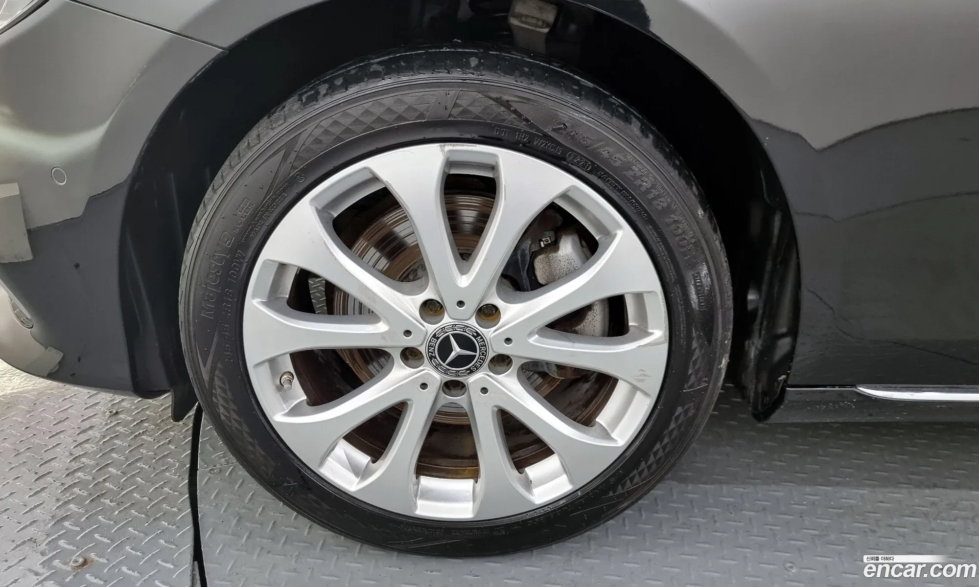 Mercedes-Benz E-Klasse V W213 S213 C238 E220D 4Matic Exclusive 2019 - фотография 18465451