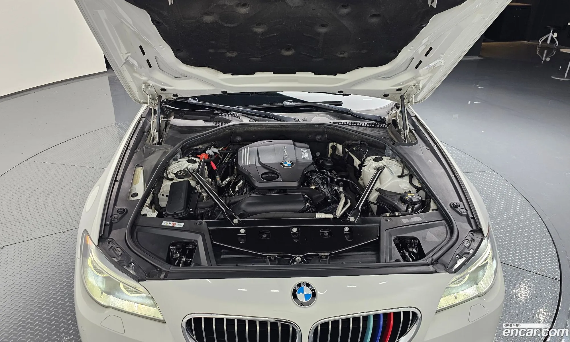 BMW 5Er 520D M Aerodynamic 2016 - фотография 15383571