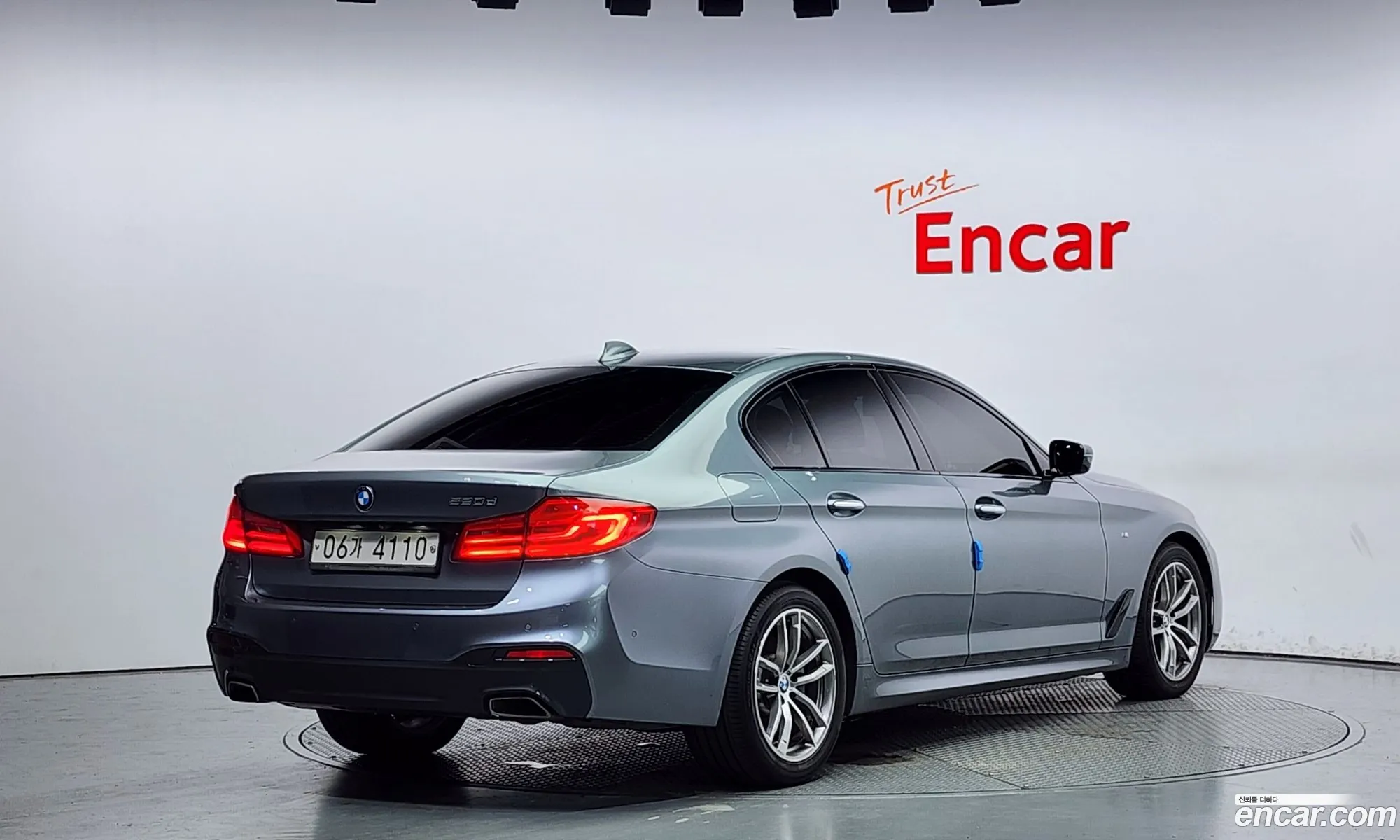 BMW 5Er 520D M Sport Plus 2017 - фотография 15363145