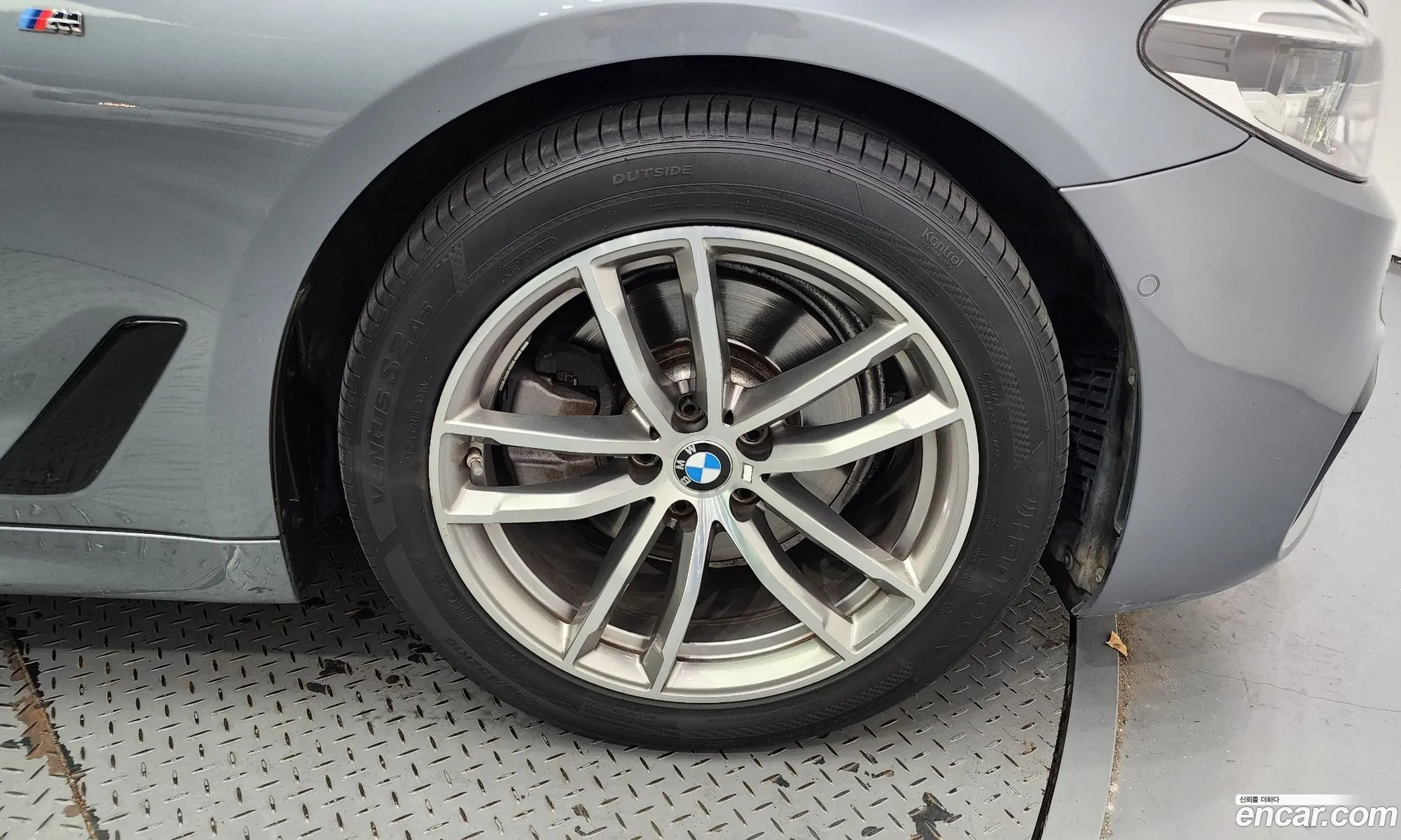 BMW 5Er 520D M Sport Plus 2017 - фотография 15363148