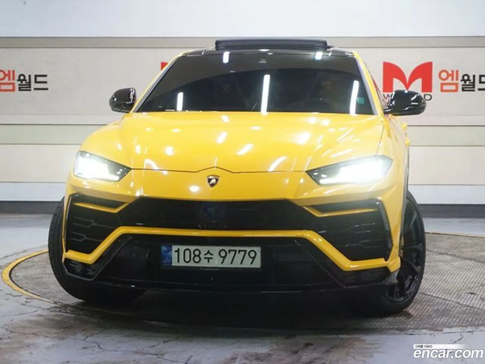 Lamborghini Urus I 40 V8 2021 - фотография 3750497