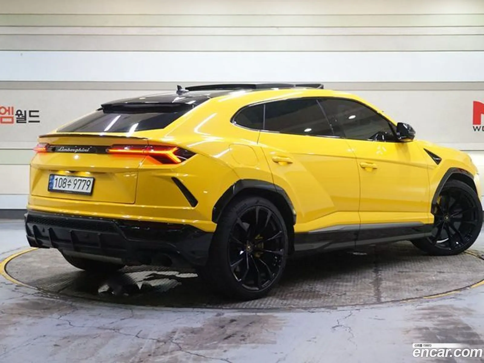 Lamborghini Urus I 40 V8 2021 - фотография 3750500