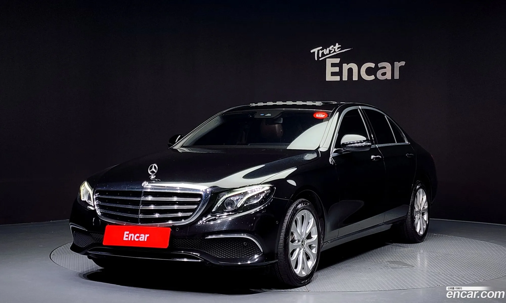 Mercedes-Benz E-Klasse V W213 S213 C238 E220D Exclusive 2019 - фотография 18385361