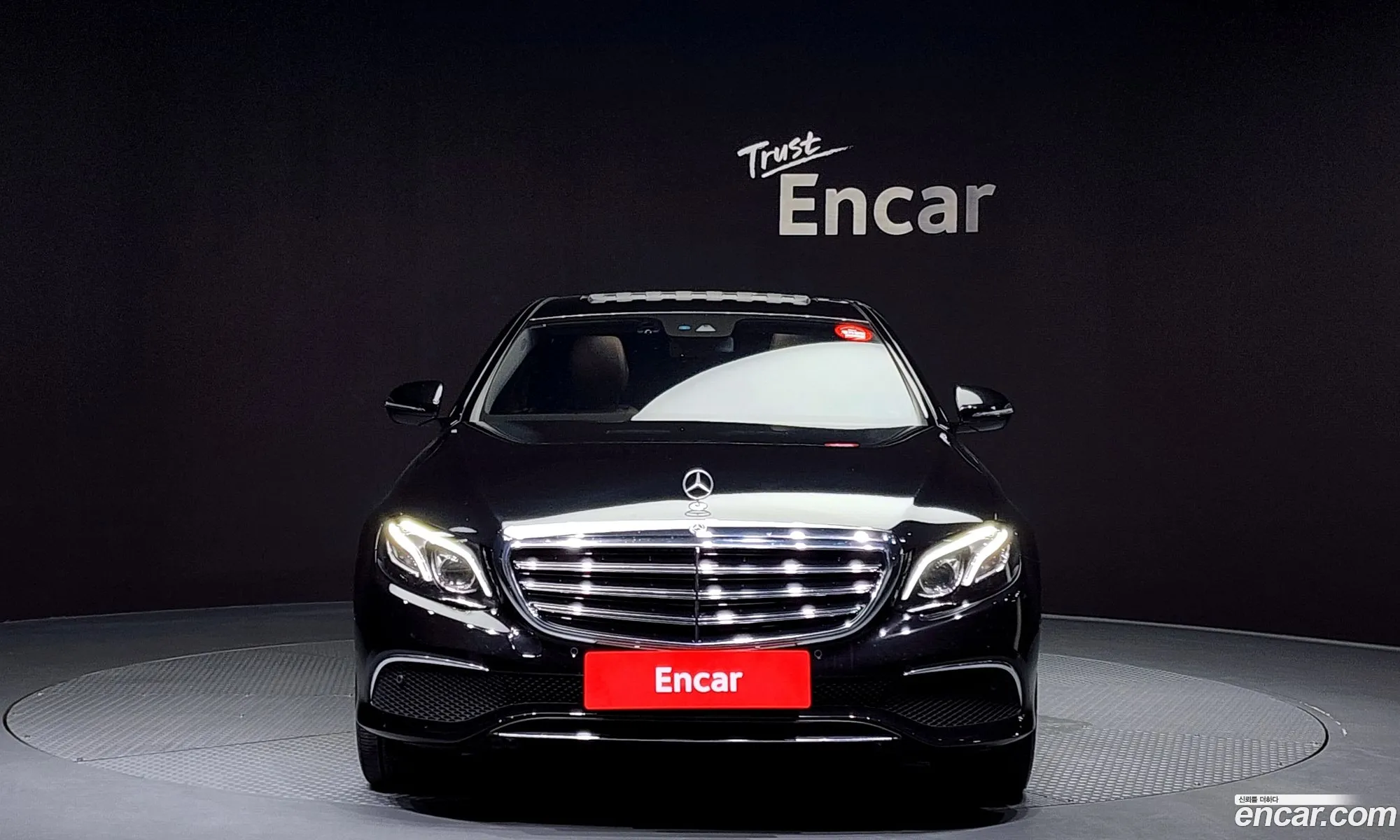Mercedes-Benz E-Klasse V W213 S213 C238 E220D Exclusive 2019 - фотография 18385363