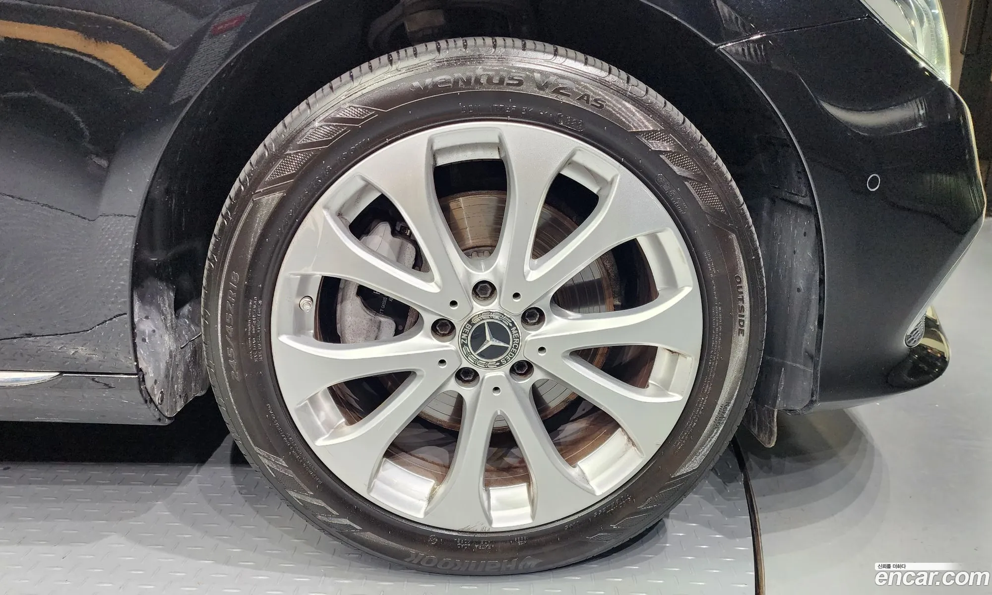 Mercedes-Benz E-Klasse V W213 S213 C238 E220D Exclusive 2019 - фотография 18385365