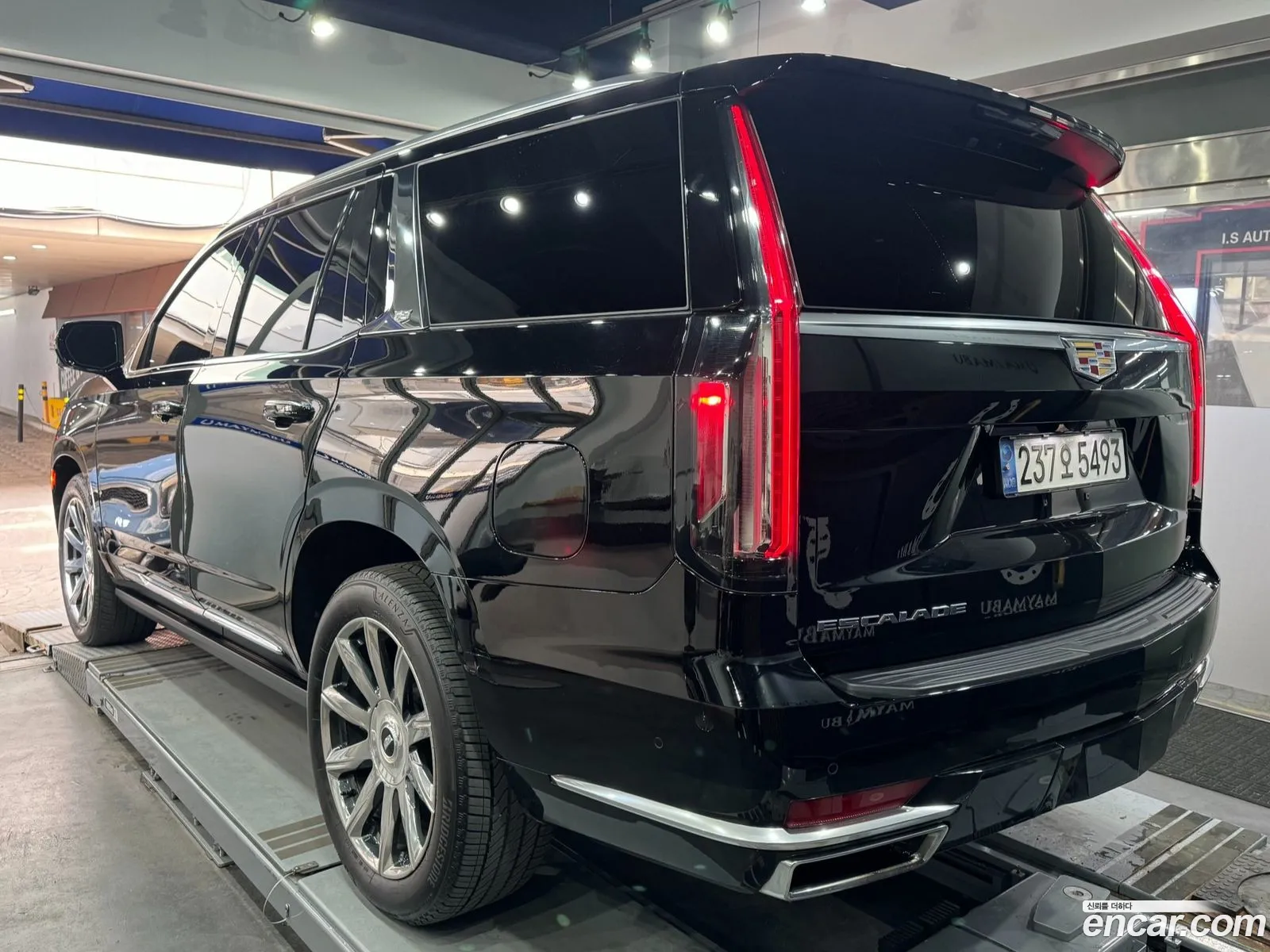 Cadillac Escalade V 62 2021 - фотография 4570864