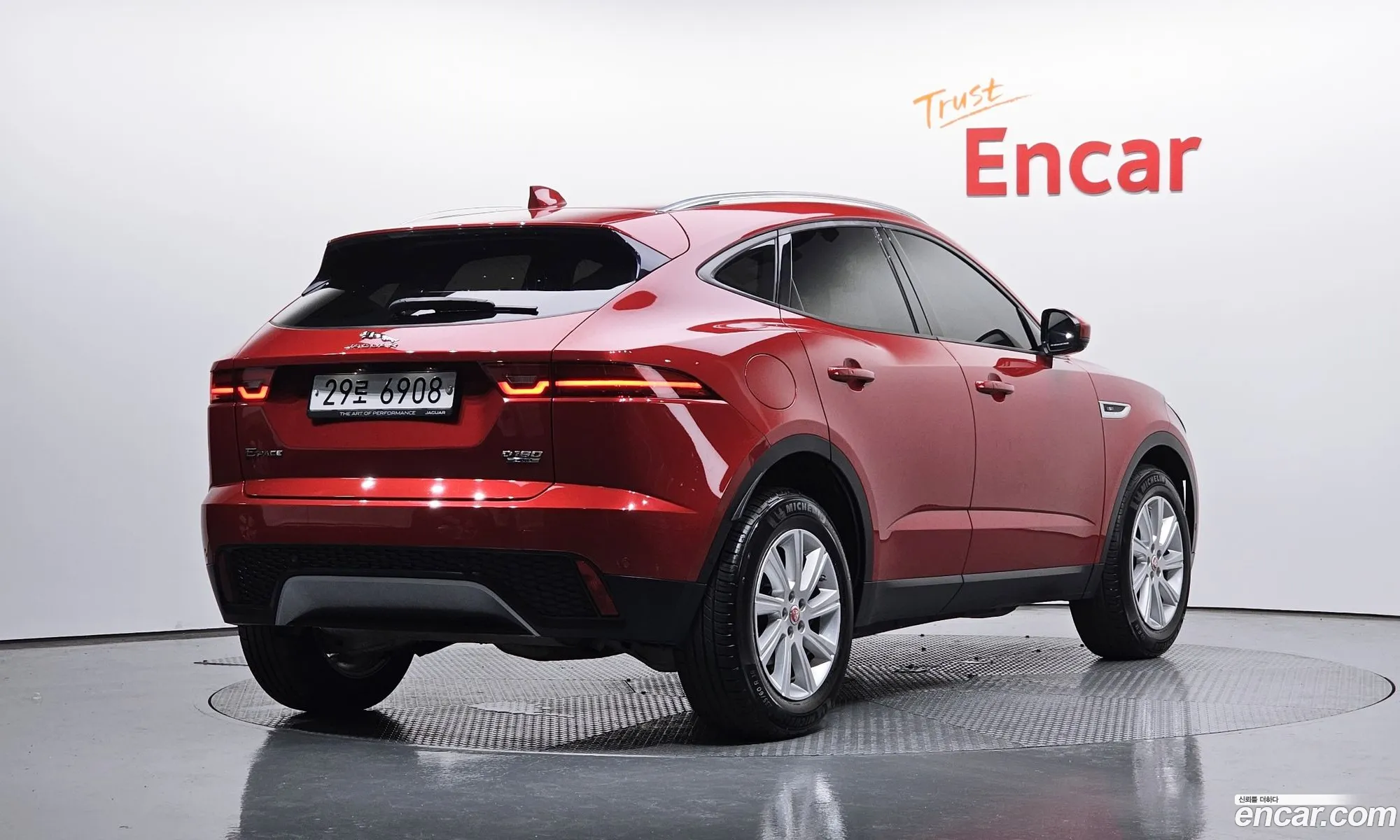 Jaguar E-Pace I D180S 2019 - фотография 4437330