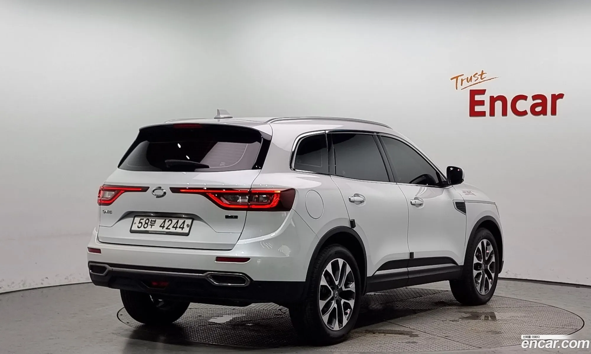 Renault Samsung Qm6 Diesel 2Wd Re Signature 2017 - фотография 1737274