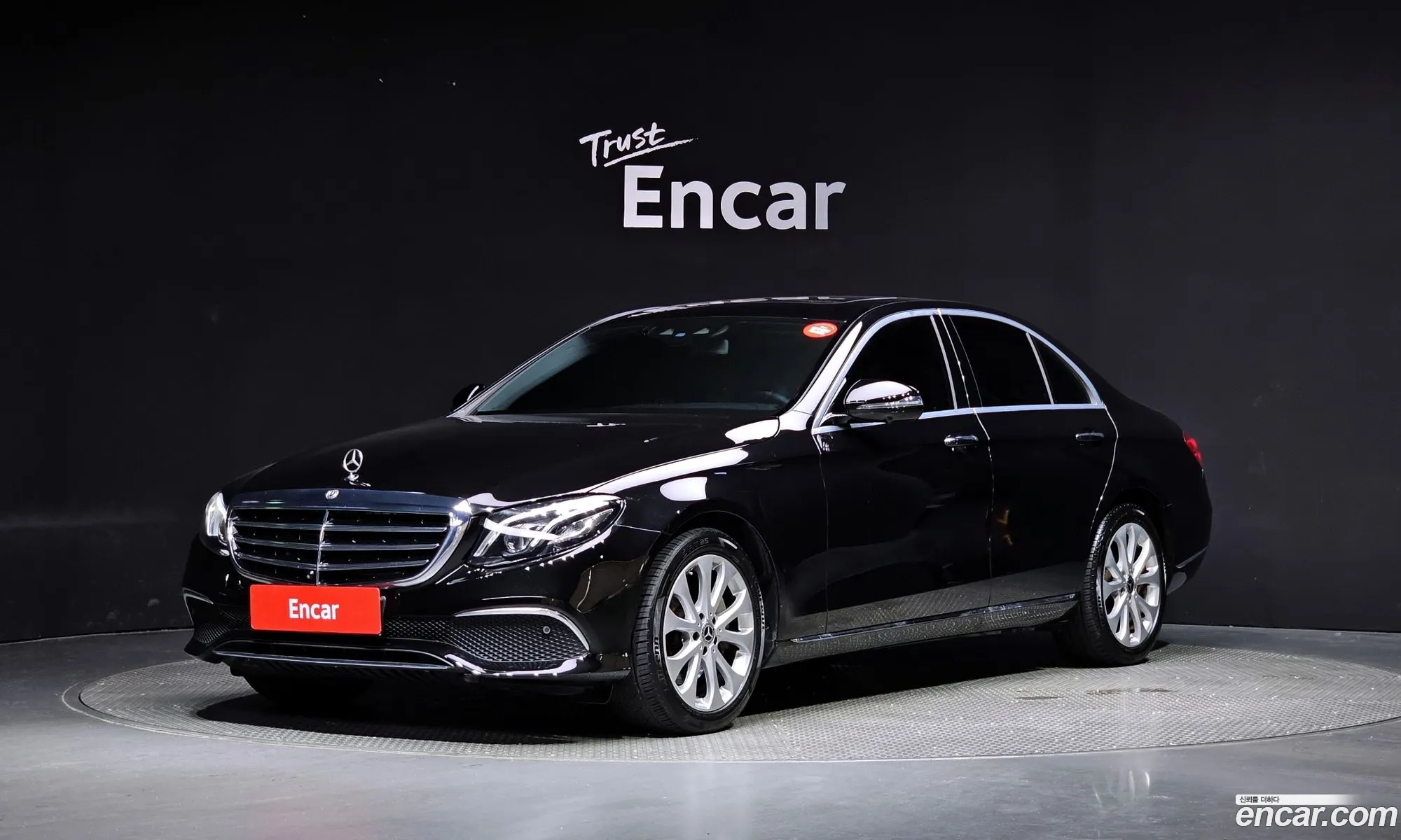 Mercedes-Benz E-Klasse V W213 S213 C238 E300 4Matic Exclusive 2018 - фотография 18338457