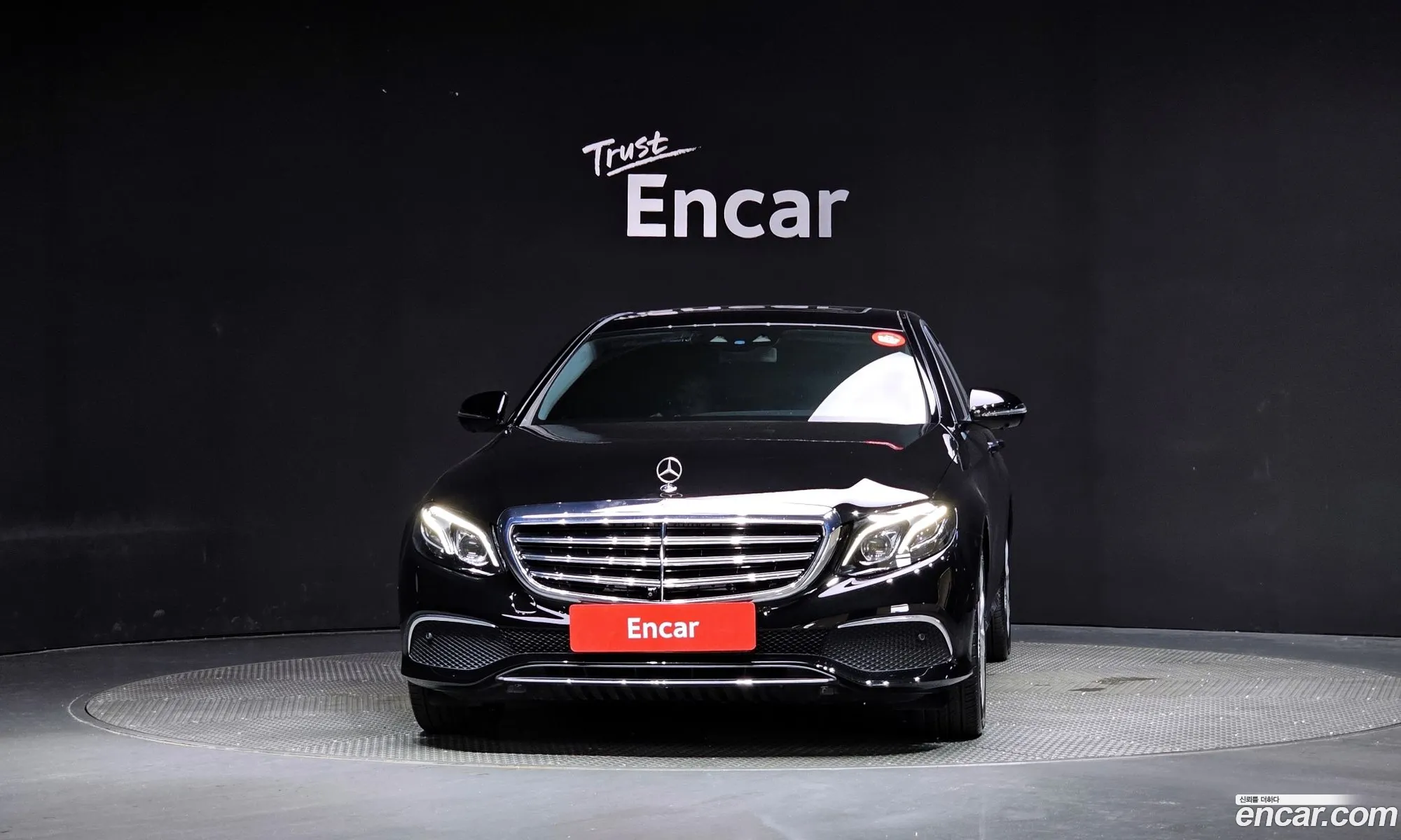 Mercedes-Benz E-Klasse V W213 S213 C238 E300 4Matic Exclusive 2018 - фотография 18338459