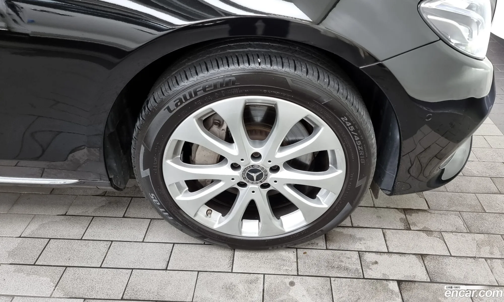 Mercedes-Benz E-Klasse V W213 S213 C238 E300 4Matic Exclusive 2018 - фотография 18338461