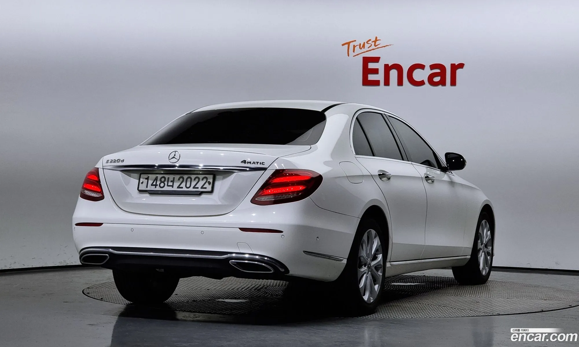 Benz E-Class W213 E220D 4Matic Exclusive - фотография 18465460
