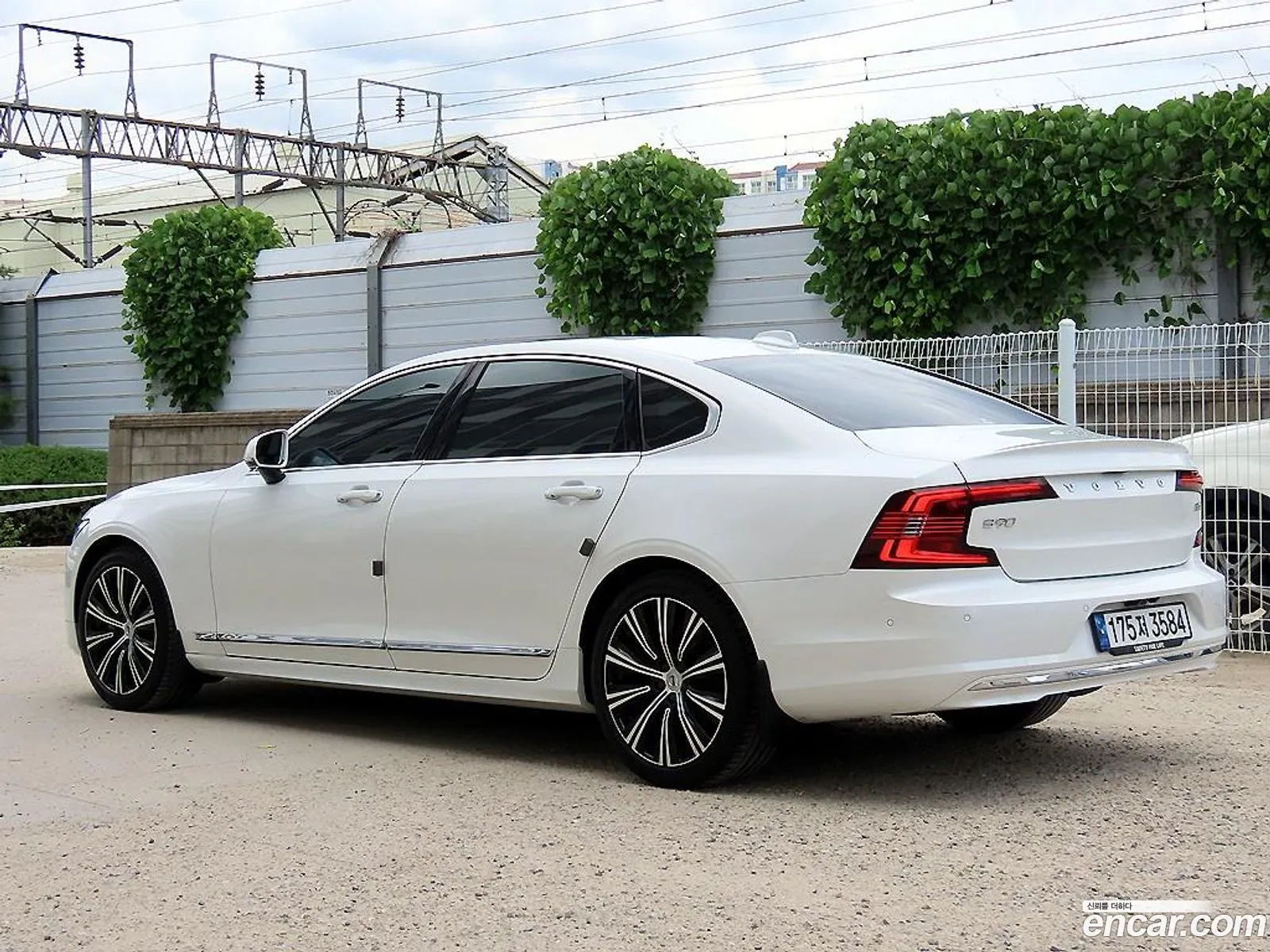 Volvo S90 B5 Ultimate Bright - фотография 6338414