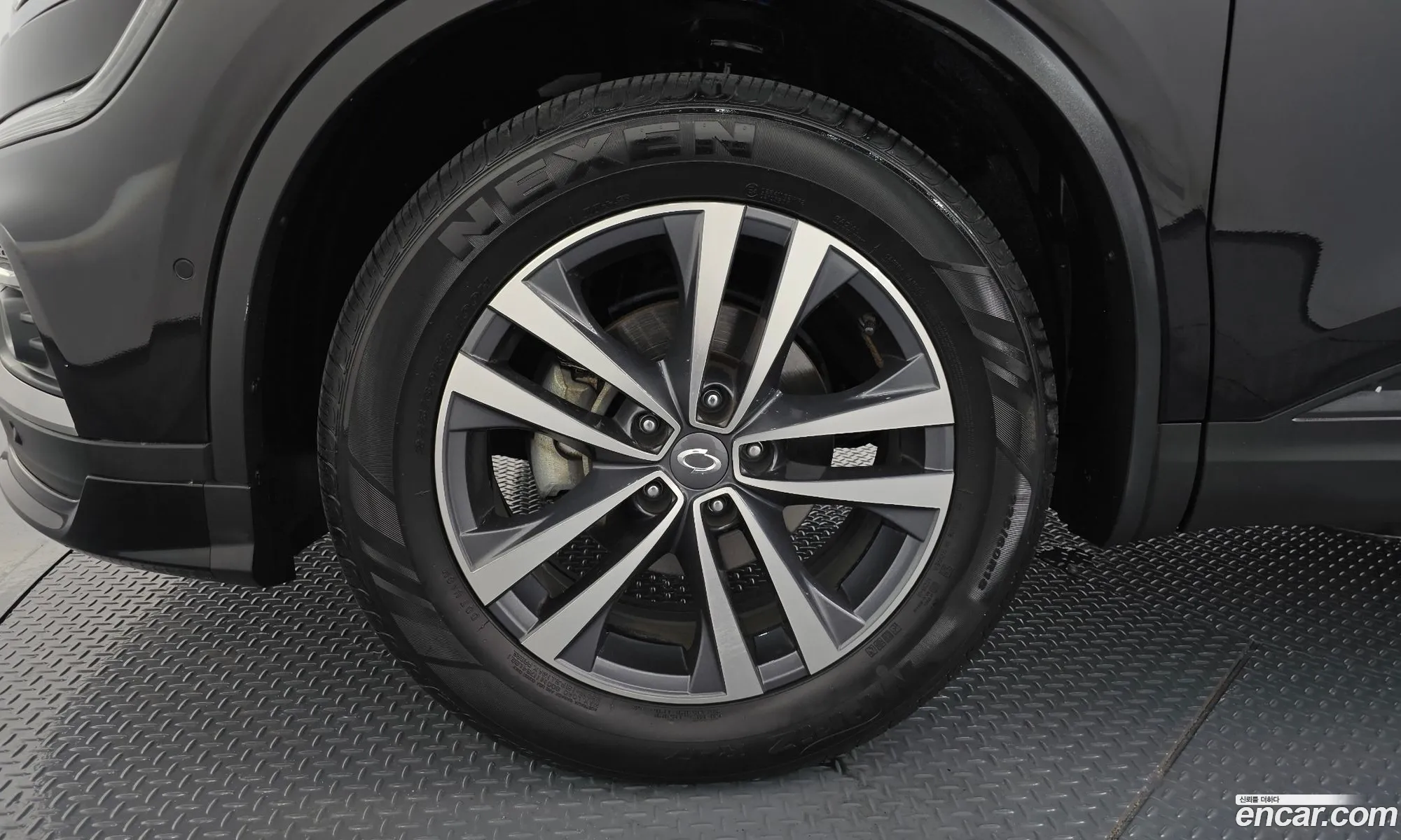 Renault Samsung Qm6 20 Lpe Le 2Wd 2020 - фотография 1912322