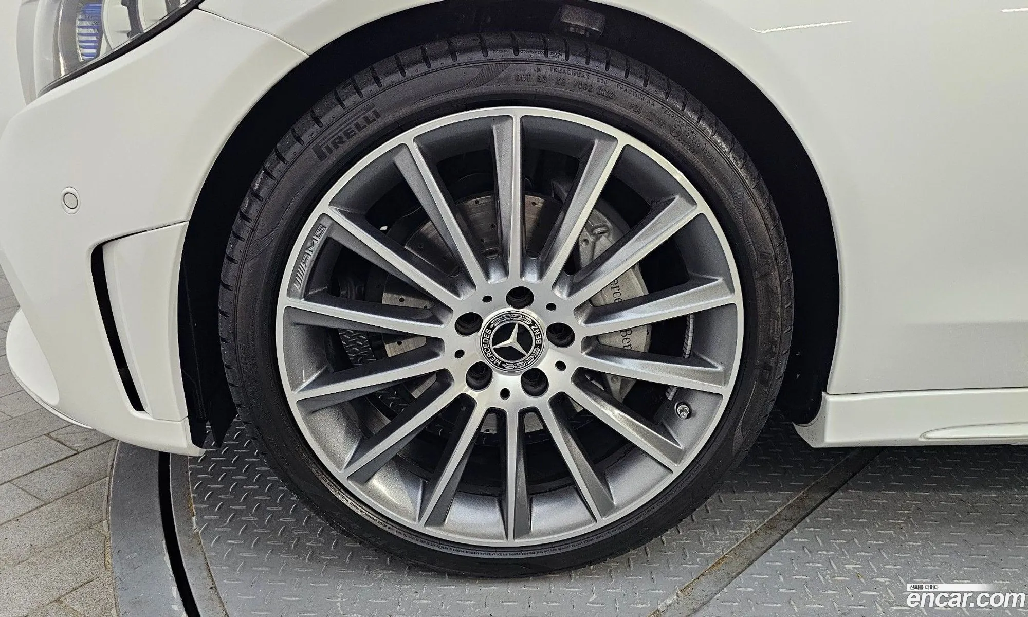 Mercedes-Benz C-Klasse C200 Coupe 2023 - фотография 18384974
