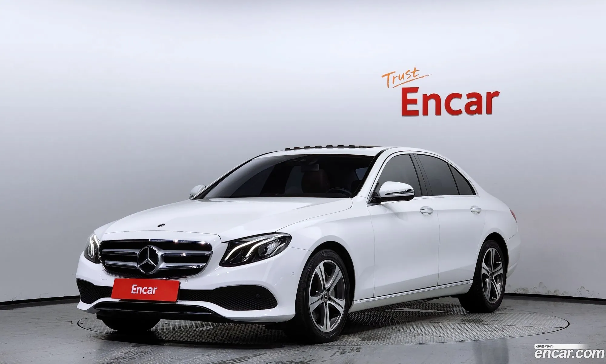 Mercedes-Benz E-Klasse V W213 S213 C238 E300 Avantgarde 2019 - фотография 18364918
