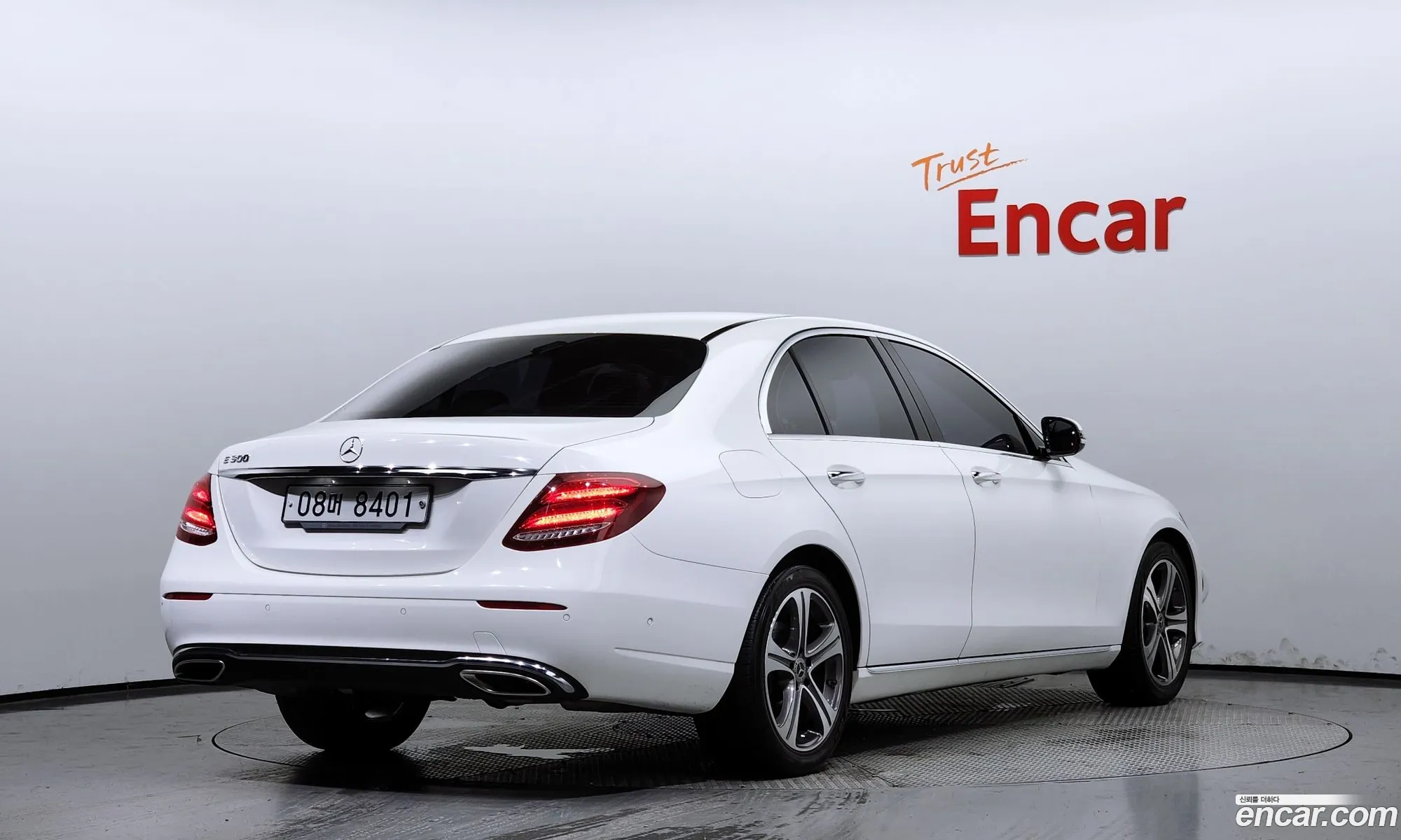 Mercedes-Benz E-Klasse V W213 S213 C238 E300 Avantgarde 2019 - фотография 18364919
