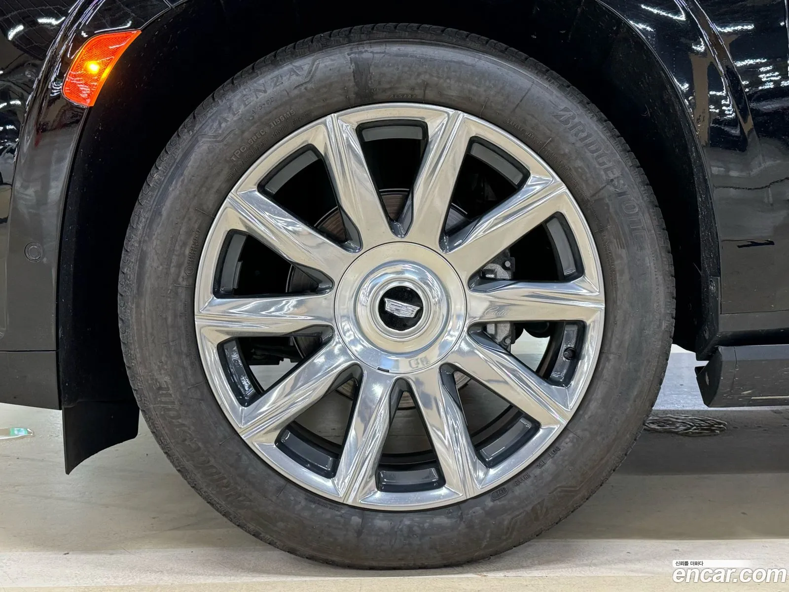 Cadillac Escalade 62 2023 - фотография 4570890