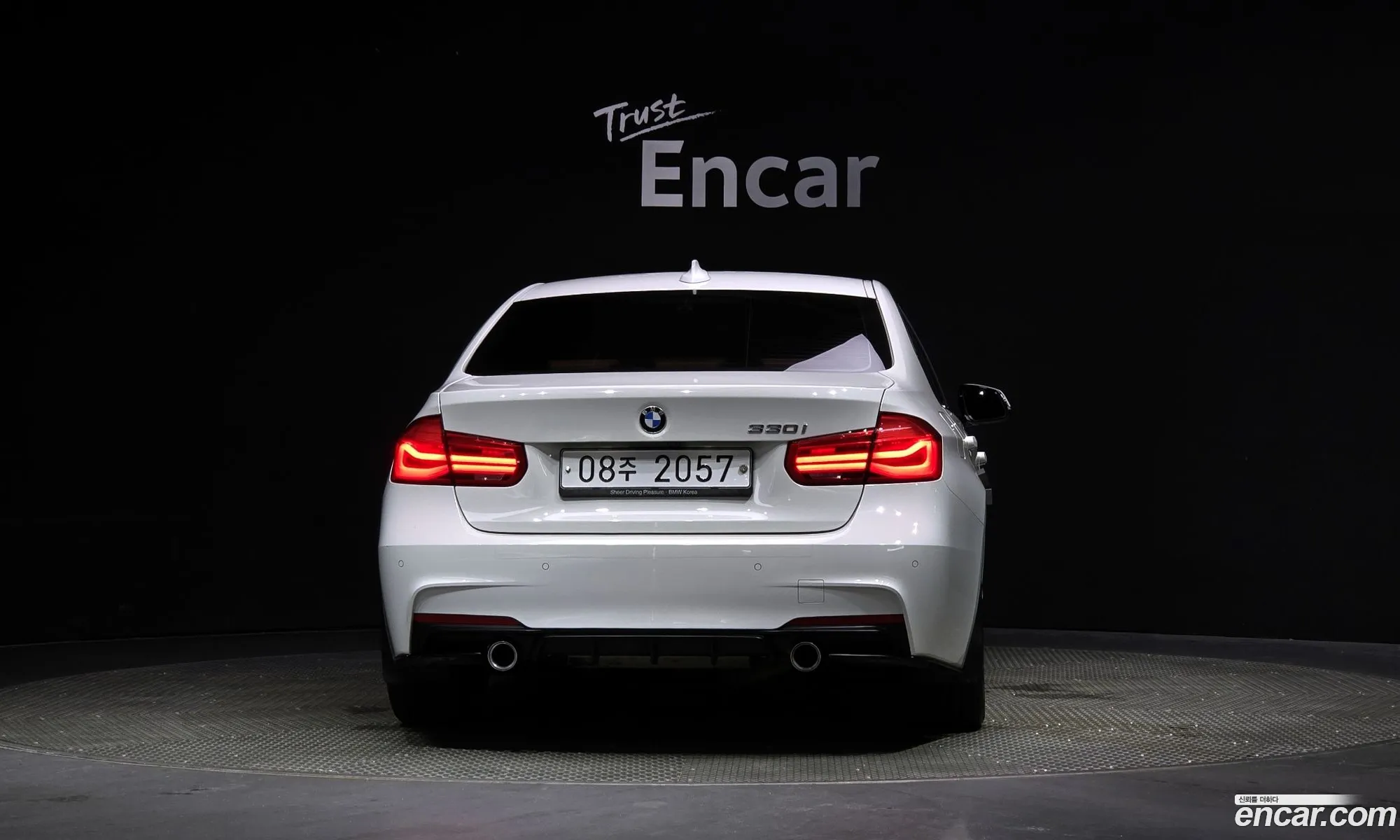 BMW 3Er 330I M Sports Shadow 2018 - фотография 14849157