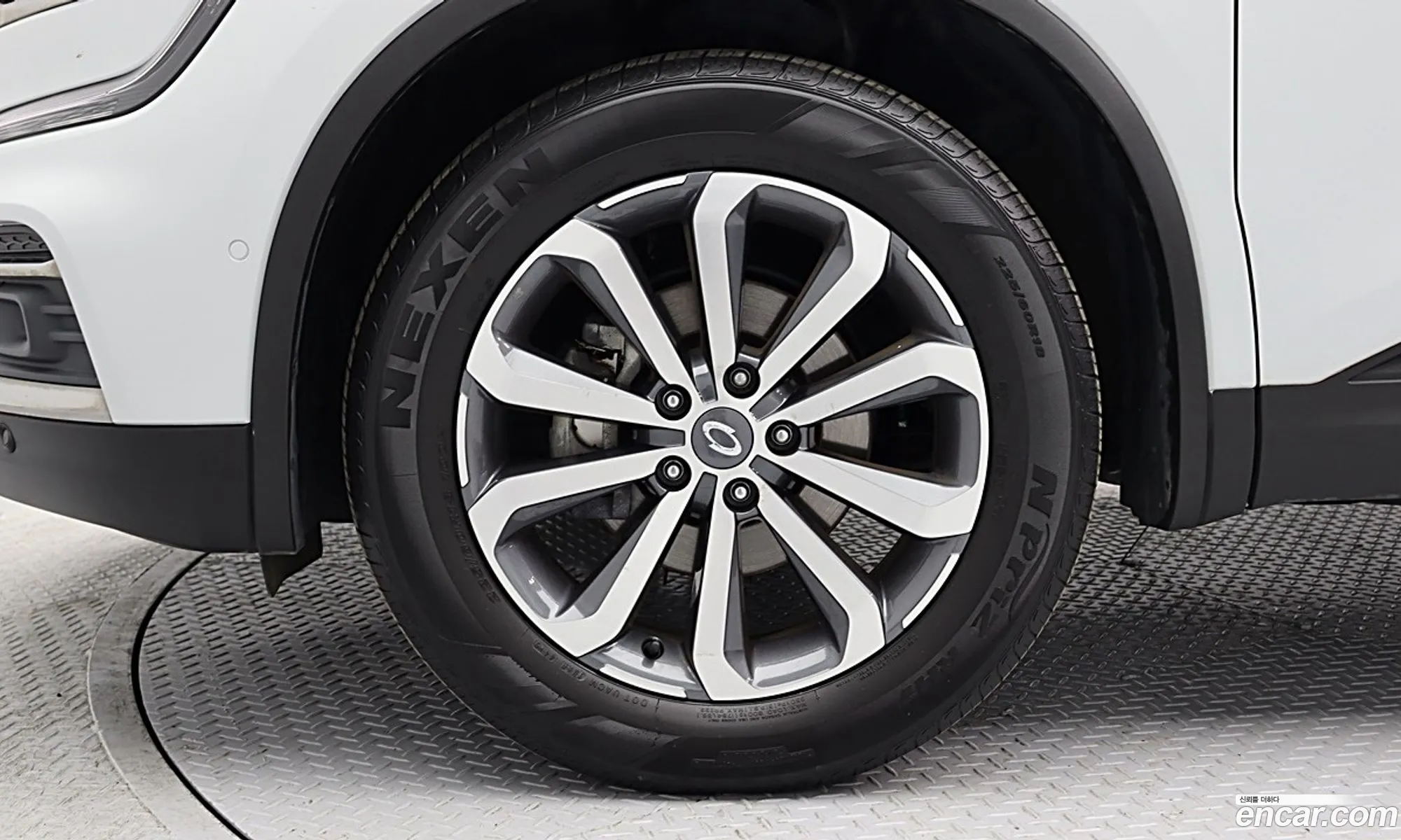 Renault Samsung Qm6 20 Gde Re 2Wd 2020 - фотография 1913677