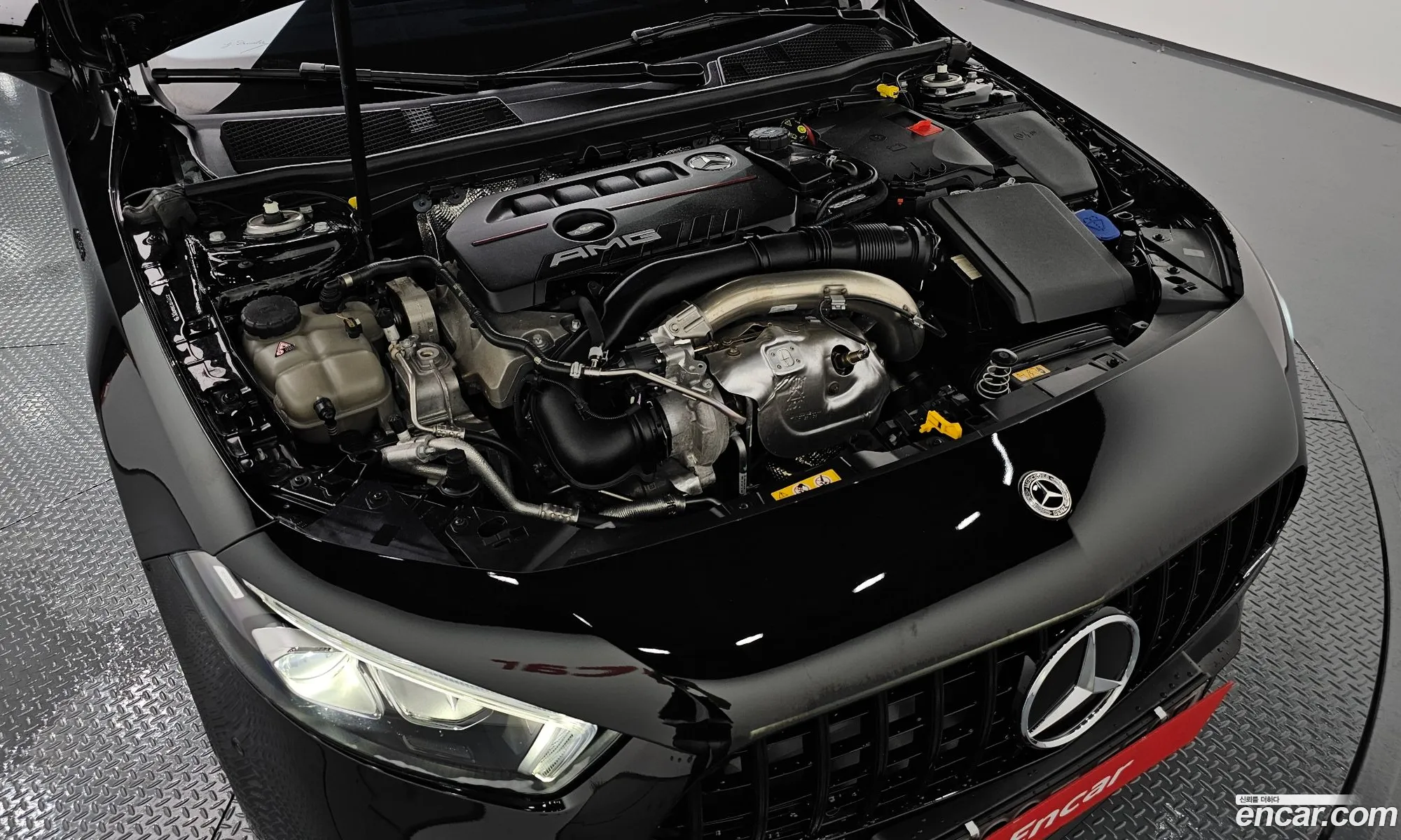 Mercedes-Benz A-Klasse Amg A35 4Matic Sedan 2023 - фотография 18364911
