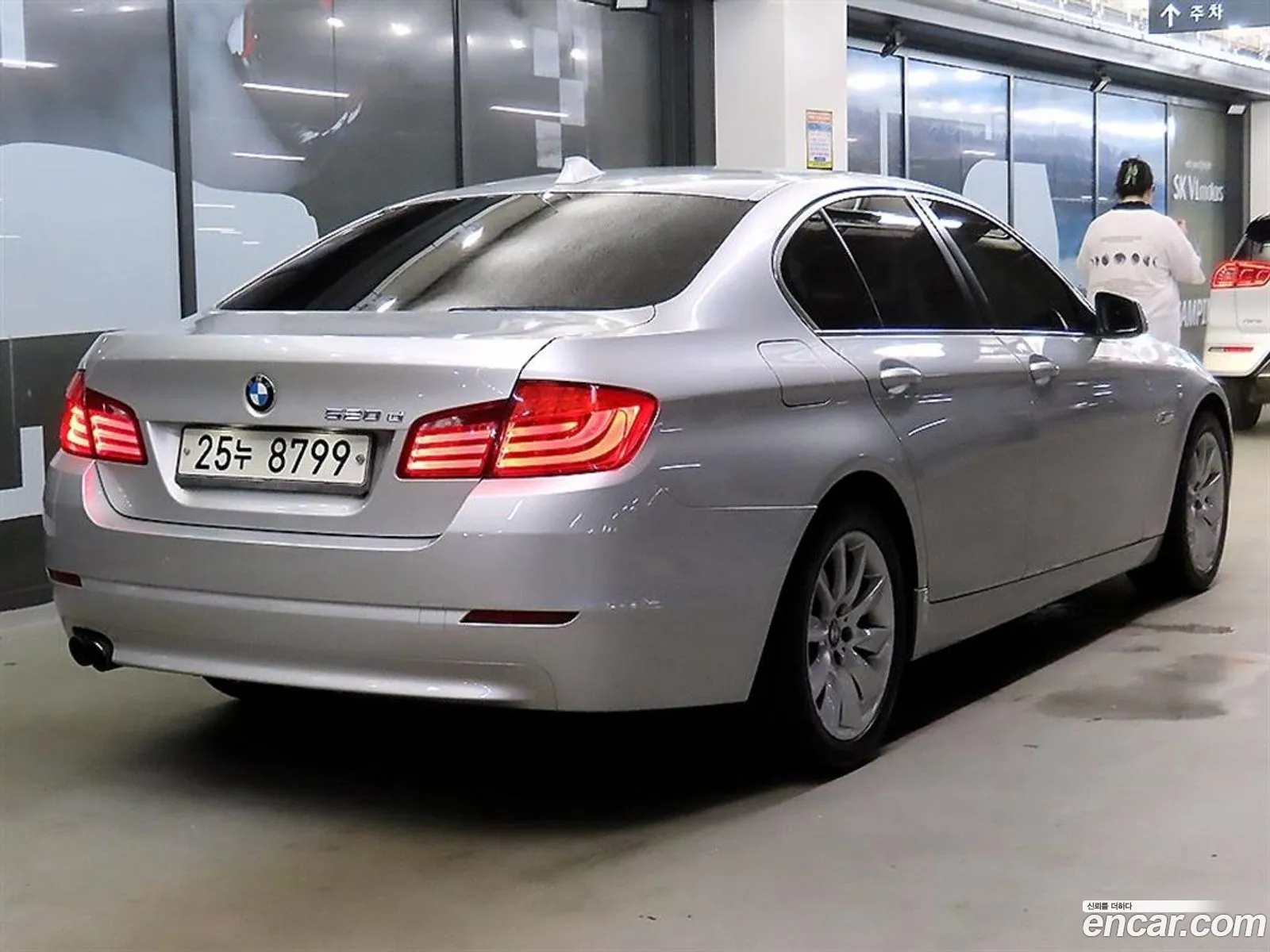 BMW 5Er Vi F10F11F07 520D 2011 - фотография 15417799