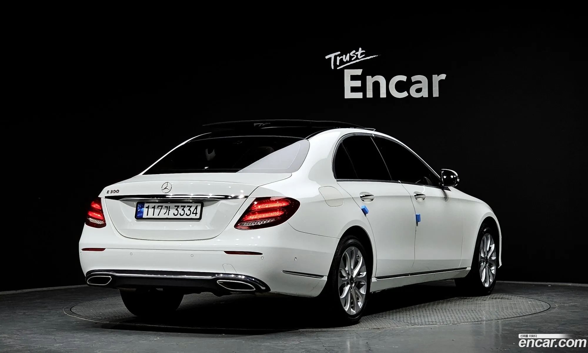 Mercedes-Benz E-Klasse V W213 S213 C238 E300 Exclusive 2019 - фотография 18338494