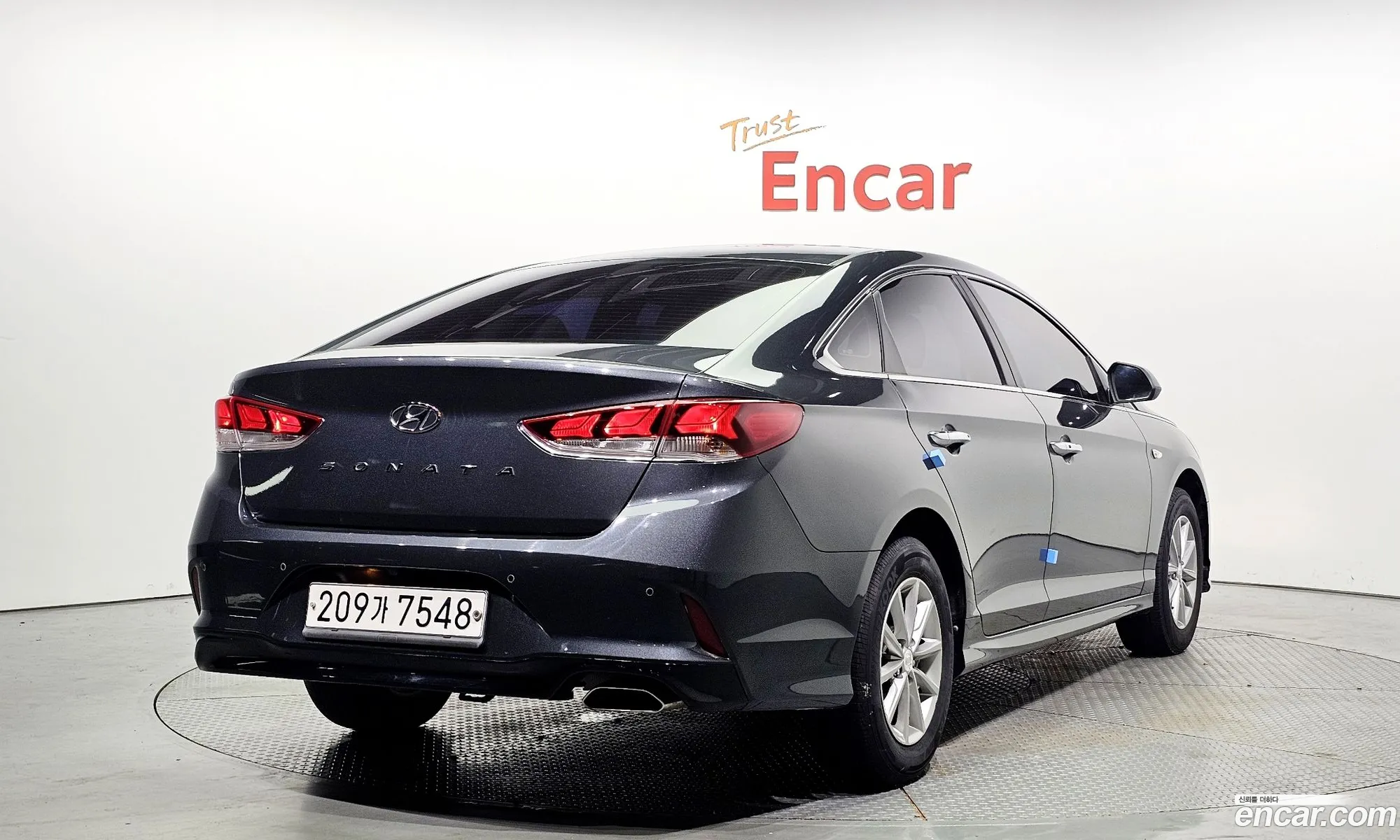 Hyundai Sonata Lpi Style 2019 - фотография 15854299