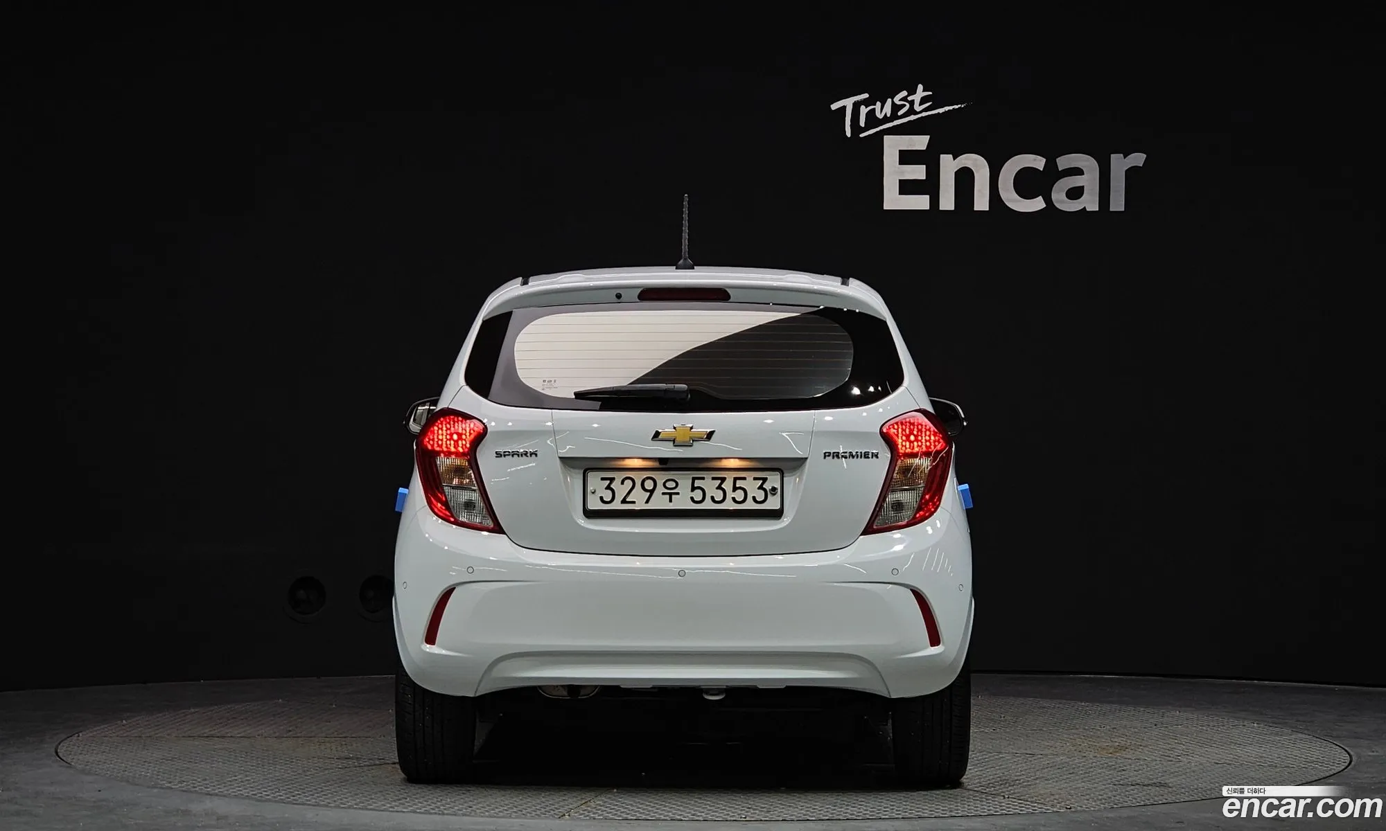 Chevrolet Spark Premier 2020 - фотография 19720983