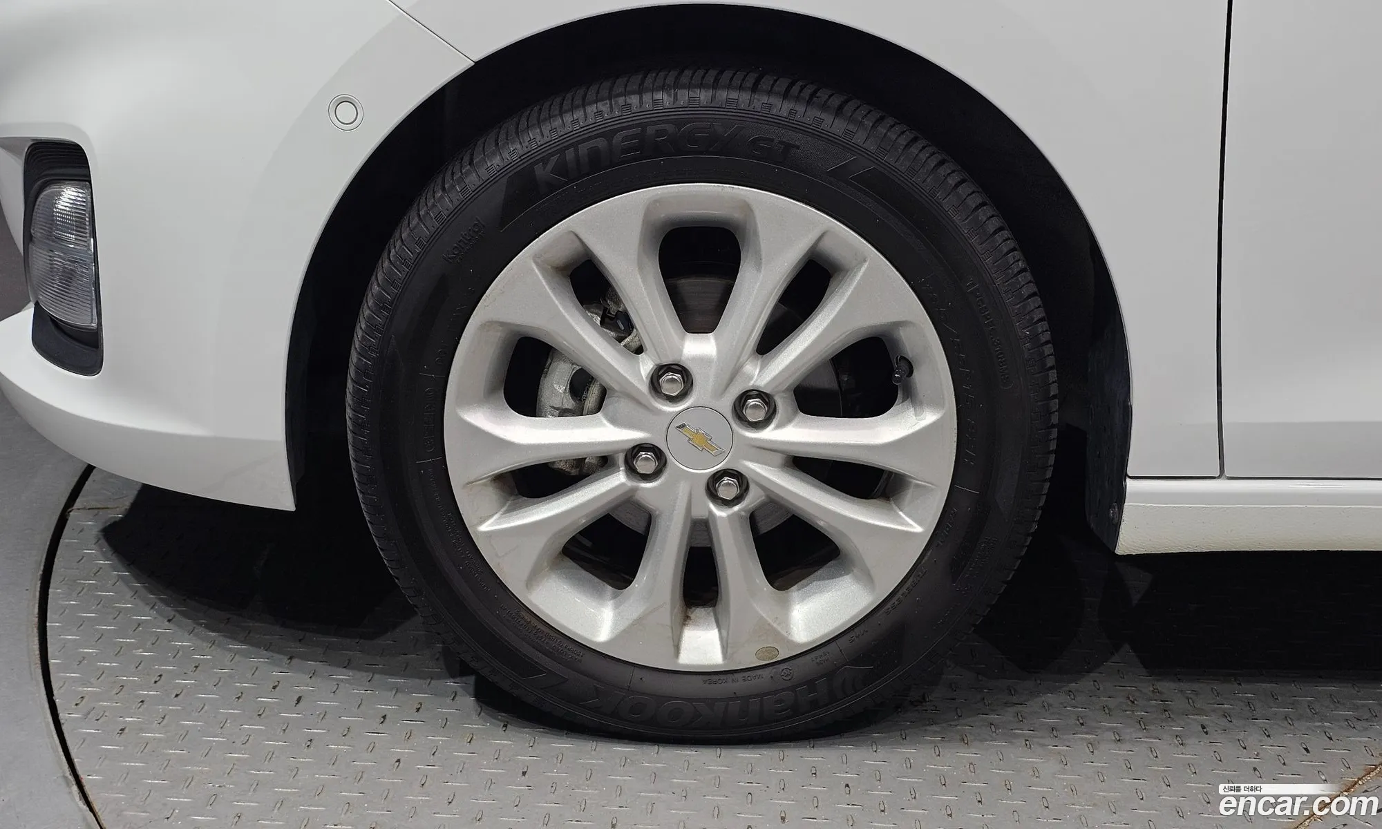 Chevrolet Spark Premier 2020 - фотография 19720984