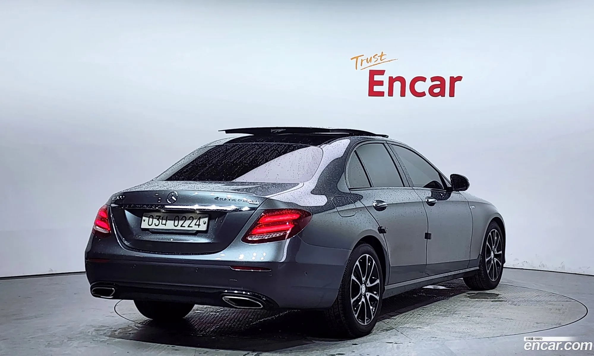Mercedes-Benz E-Klasse E300 Avantgarde 2016 - фотография 18368587