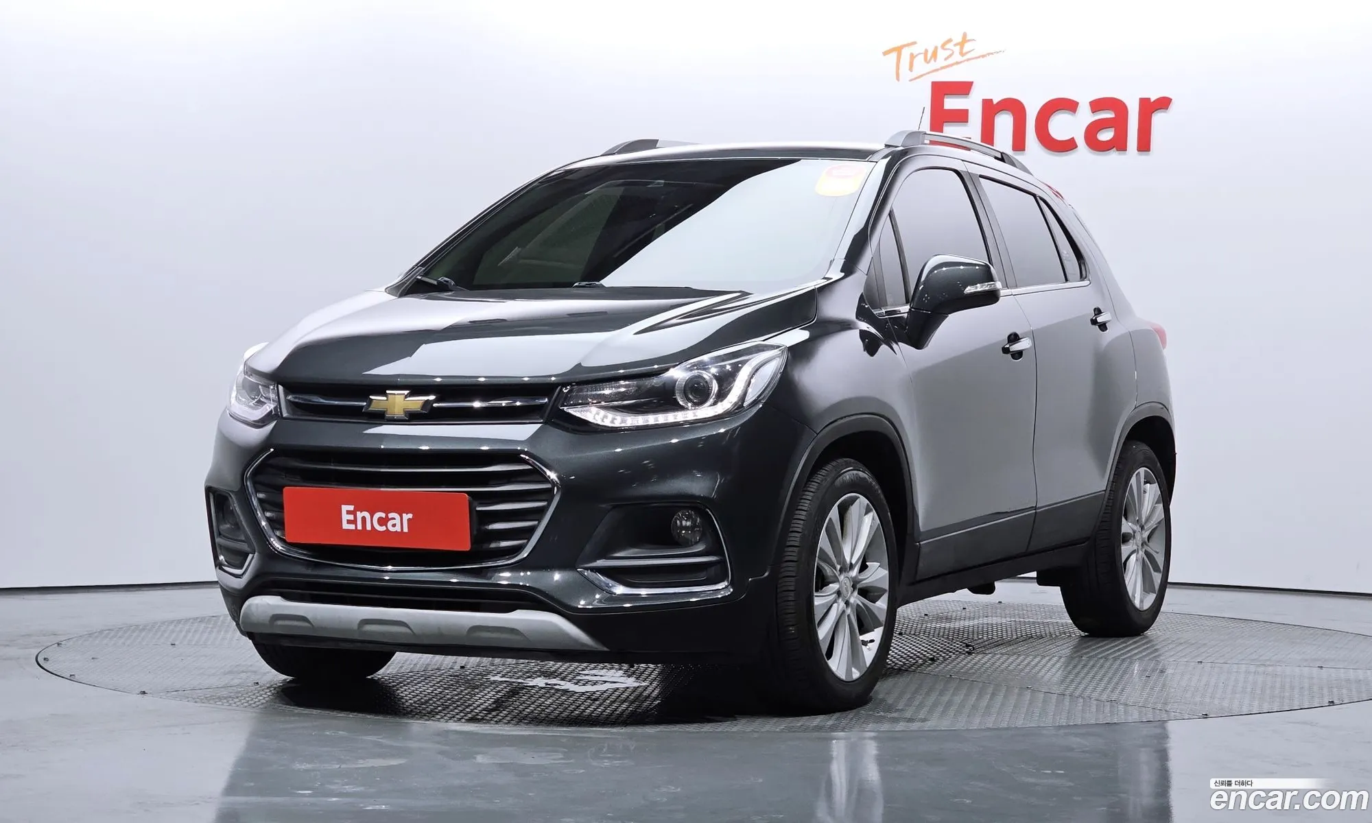 Chevrolet Trax I 14 Ltz 2017 - фотография 19647136