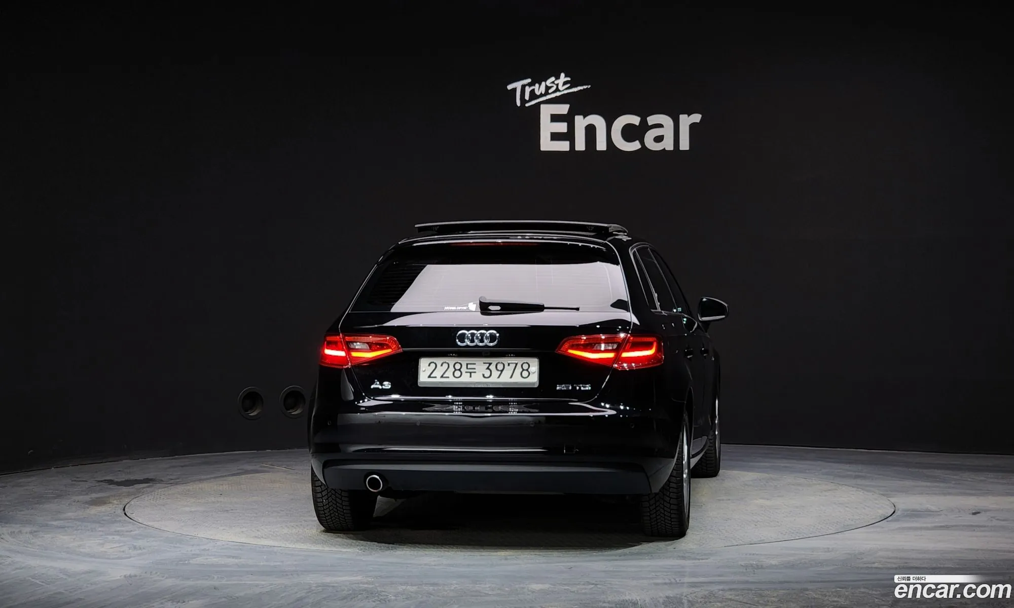 Audi A3 Iii 8V 25 Tdi Dynamic Sportback 2015 - фотография 969294