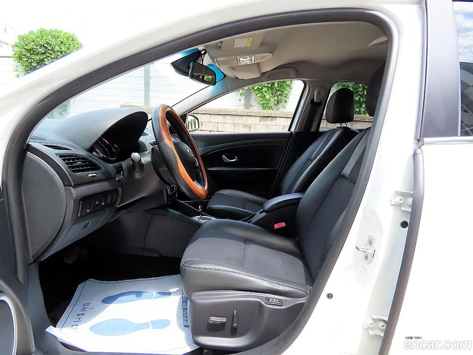 Renault Samsung Sm3 Re 2014 - фотография 1739186