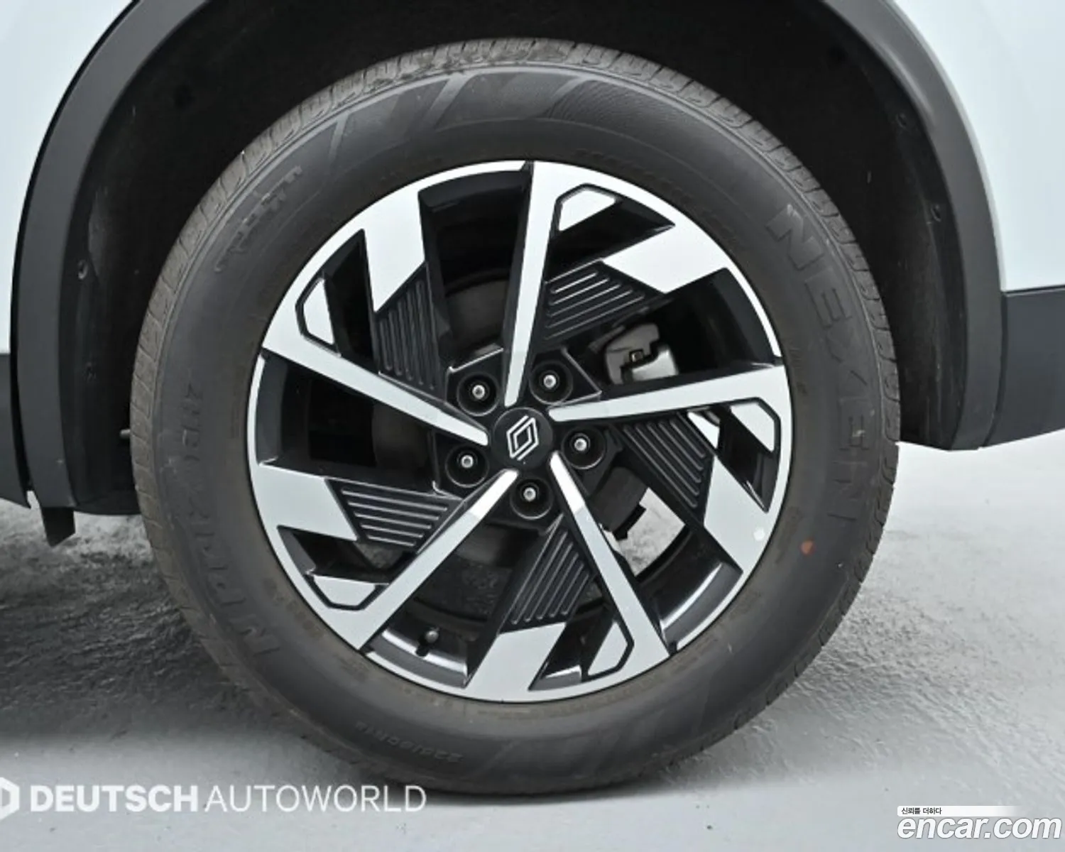 Renault Samsung Qm6 20 Lpe Le 2Wd 2025 - фотография 1780887