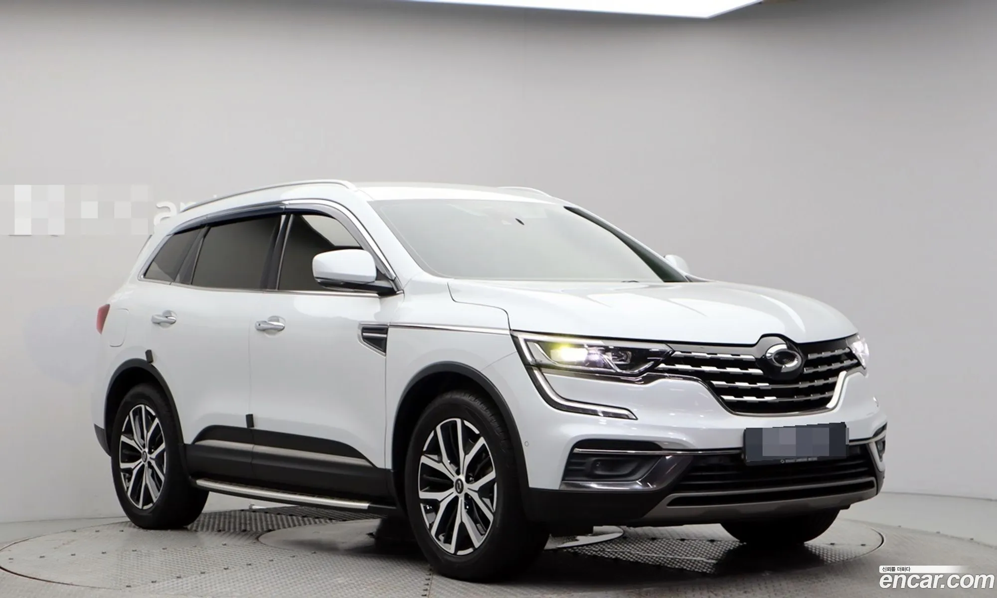 Renault Samsung Qm6 20 Lpe Re Signature 2Wd 2020 - фотография 1780825